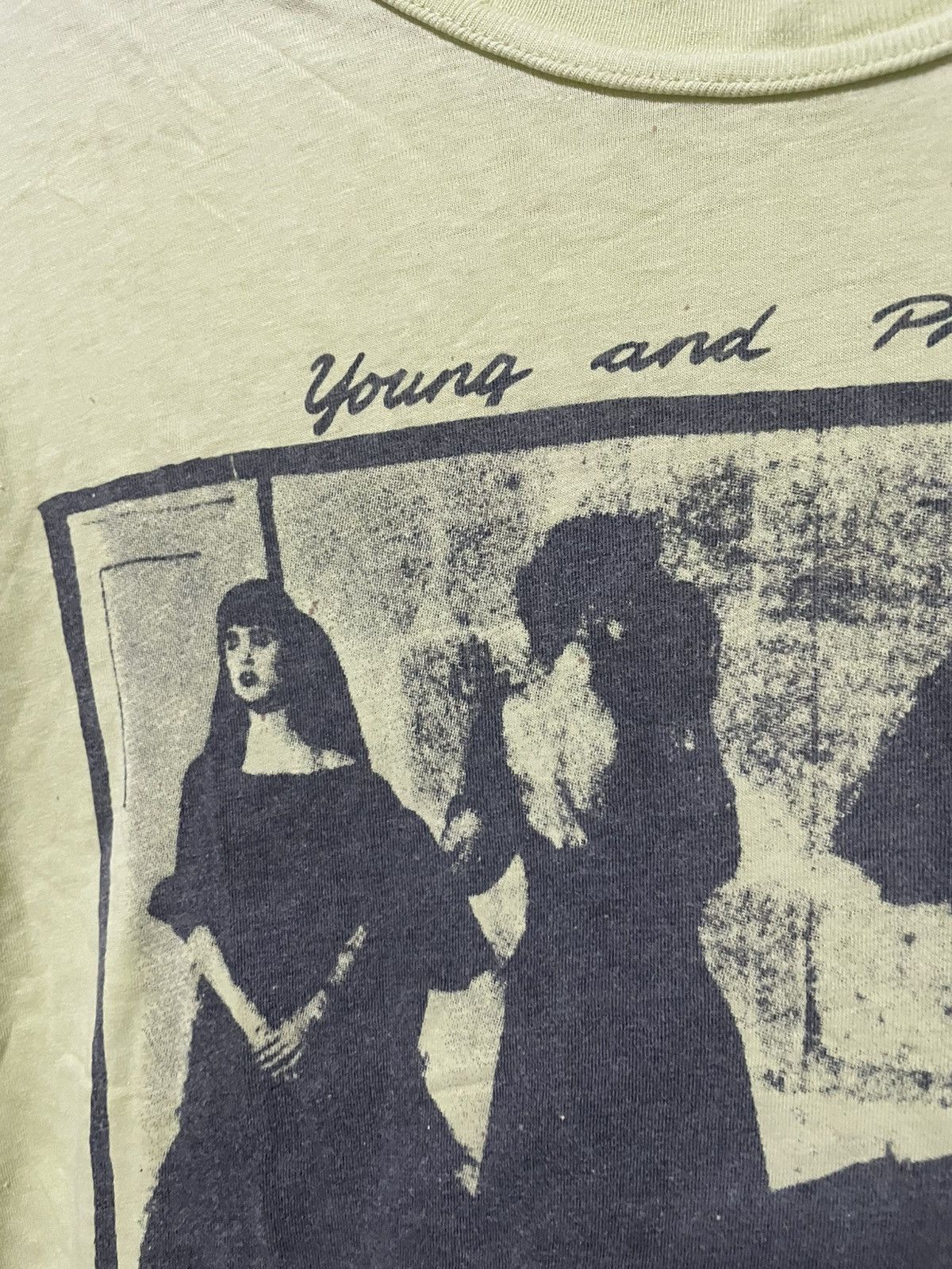 Vintage Vintage 1992 Avant De Dormir T Shirt Young and Professional Size US L / EU 52-54 / 3 - 5 Thumbnail