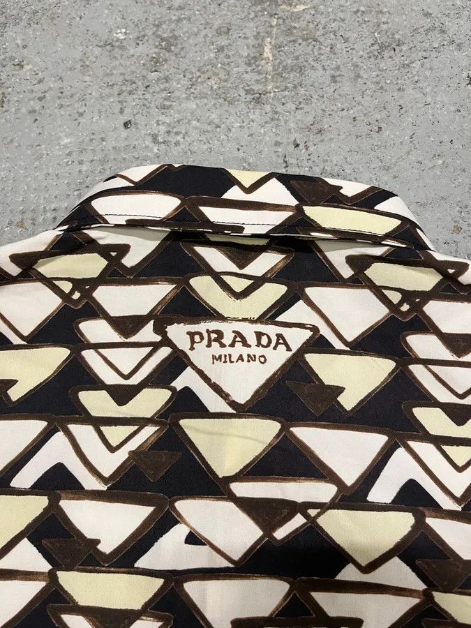 Prada × Vintage SS2019 Prada Milano Propaganda Short Sleeves Summer Shirt Size US L / EU 52-54 / 3 - 7 Thumbnail