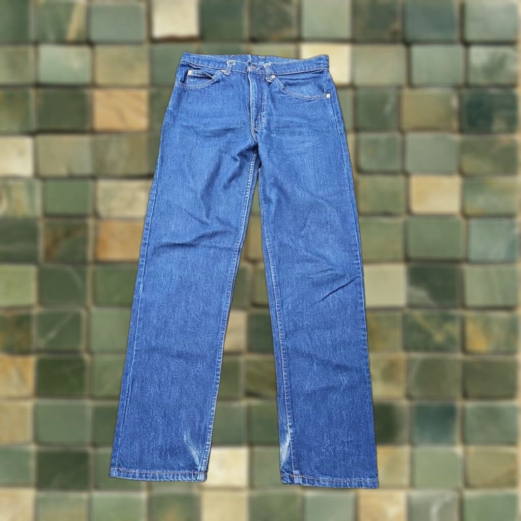 Levi's VTG Levi's 505 Jeans Mens 32 X 31 Orange Tab Dark Wash Straight Leg Denim Cotton Regular Belt Loops 90s Vintage Womens? No. Size US 32 / EU 48 - 1 Thumbnail