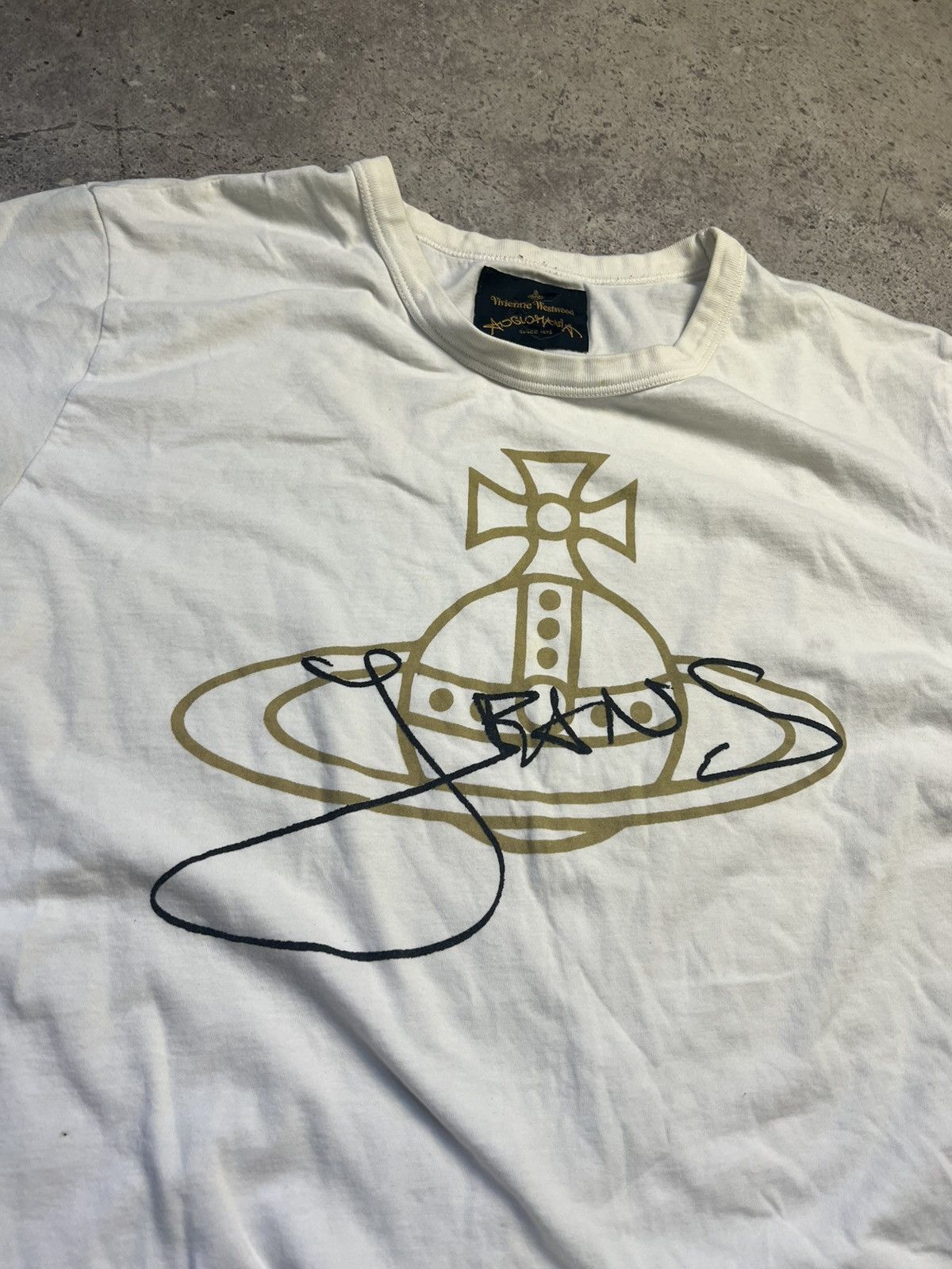 Vivienne Westwood Vintage Vivienne Westwood big logo t-shirt Size US XL / EU 56 / 4 - 9 Thumbnail