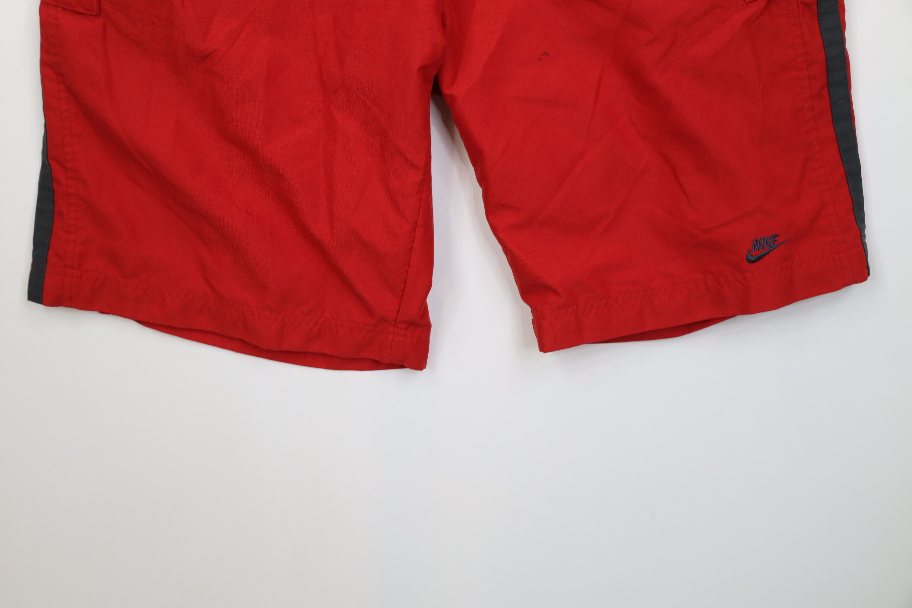 Nike Vintage Y2K Nike Scott Mini Swoosh Lined Cargo Shorts Trunks Size US 34 / EU 50 - 4 Thumbnail