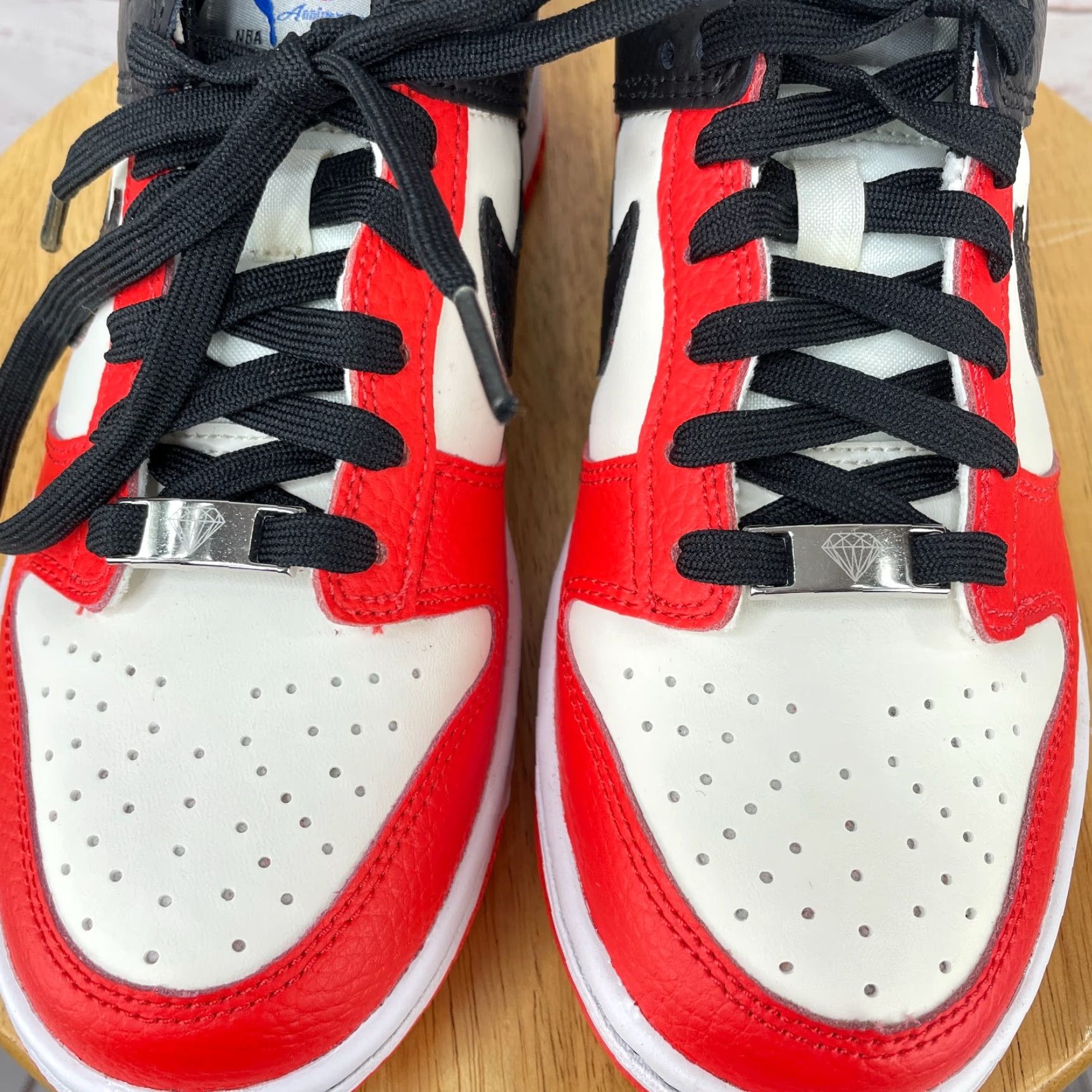 Nike Nike Dunk Low EBM NBA 75 Anniversary Chicago Chile Red GS DO6288-100 Size 6Y Black Colorblock Sneaker Men’s Boys Girls? Size US 6 / EU 39 - 3 Thumbnail