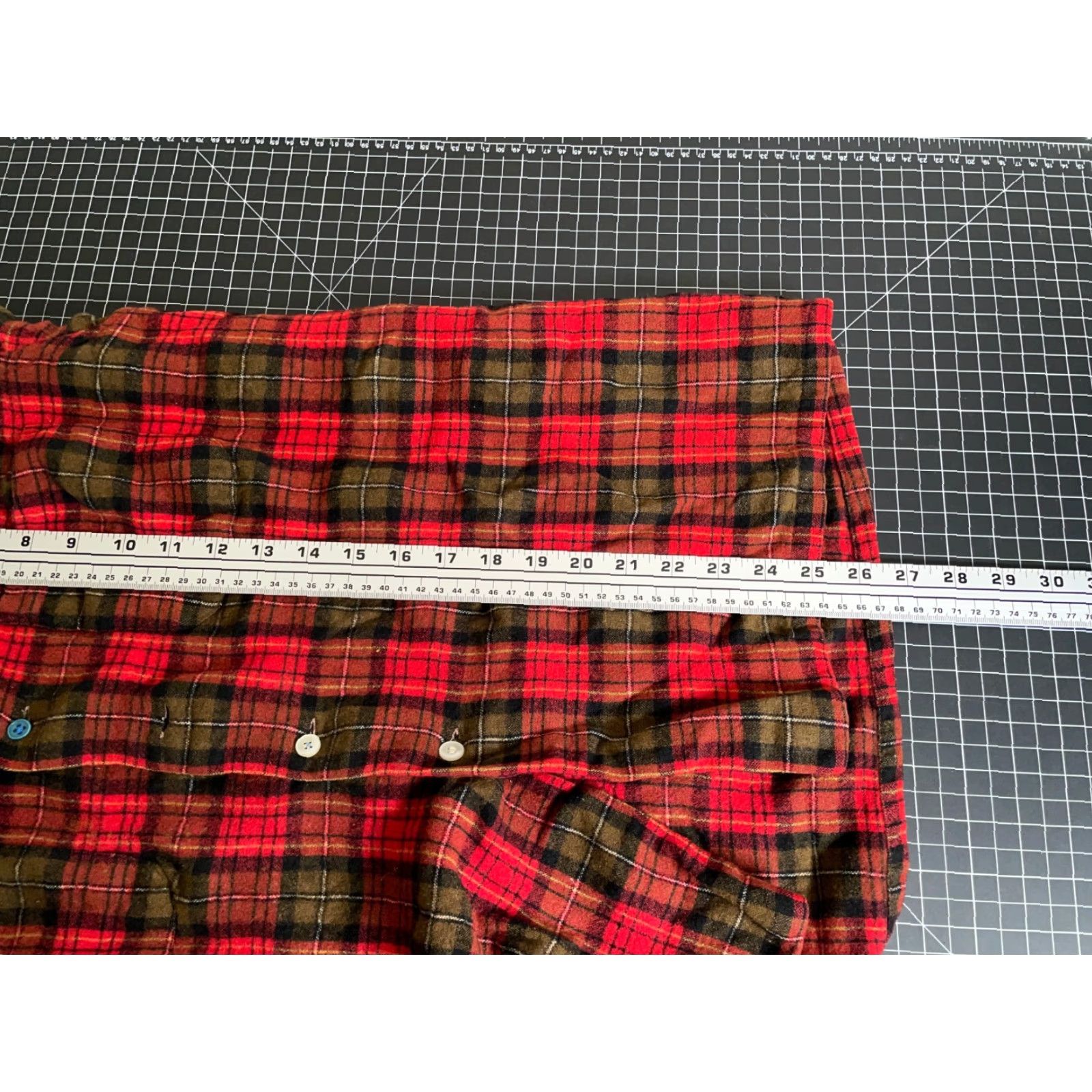 Vintage VINTAGE Amcrest 60s Wool Flannel Shirt Adult Large Red Green Tartan Plaid Mens Size US L / EU 52-54 / 3 - 7 Thumbnail