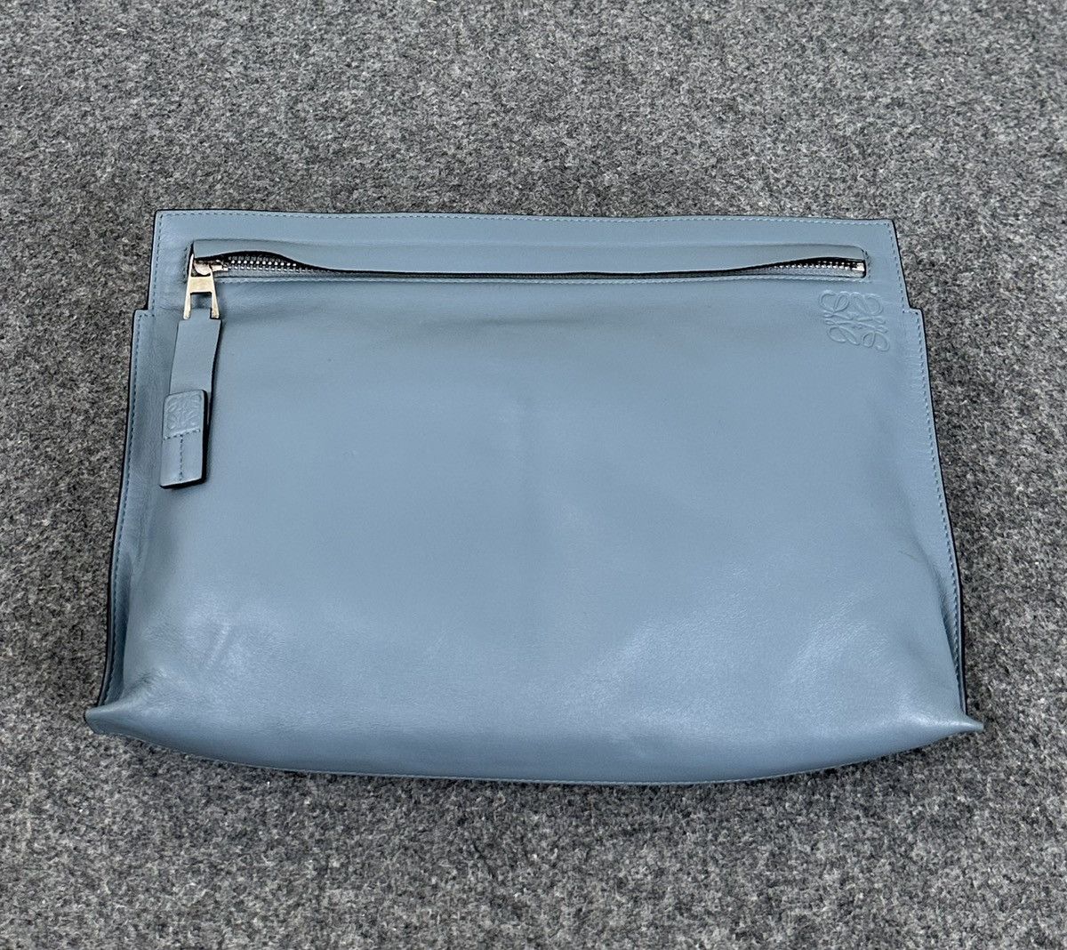 Loewe Loewe - T Pouch Leather Clutch Bag - Blue Size ONE SIZE - 1 Thumbnail