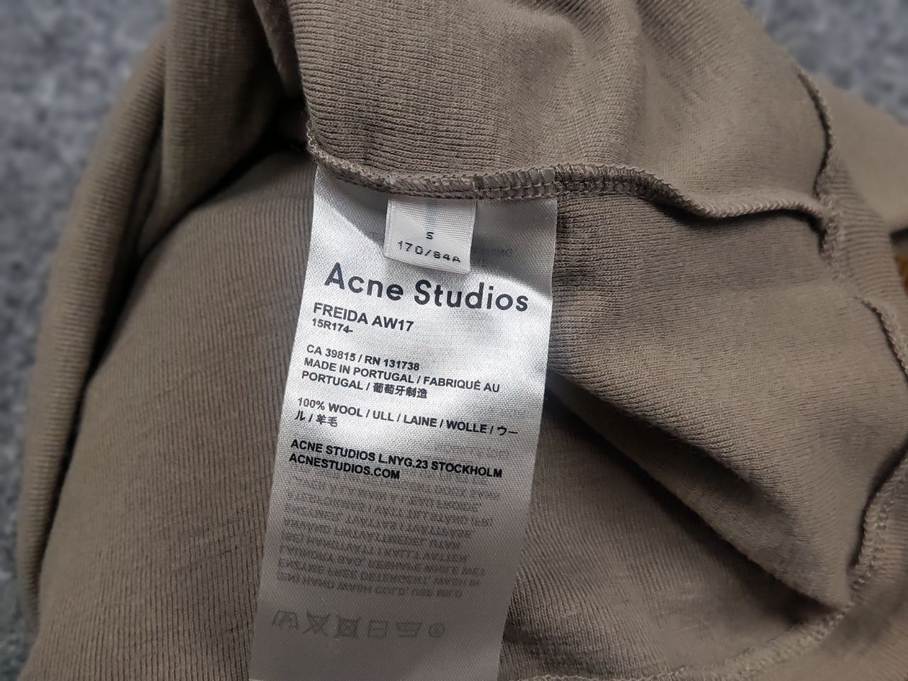 Acne Studios Acne Studios Freida AW17 Light Knit Pony Hair Long sleeve Size S / US 4 / IT 40 - 18 Thumbnail