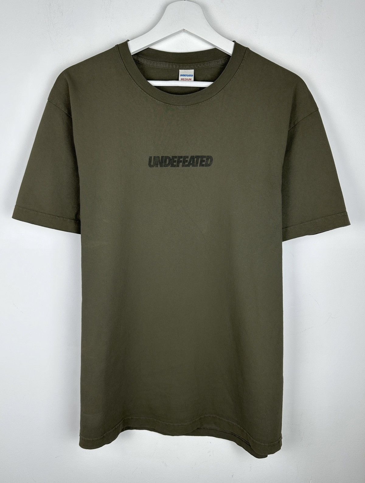 Undefeated Vintage Undefeated Center Logo T Shirt Tee Size US M / EU 48-50 / 2 - 1 Thumbnail