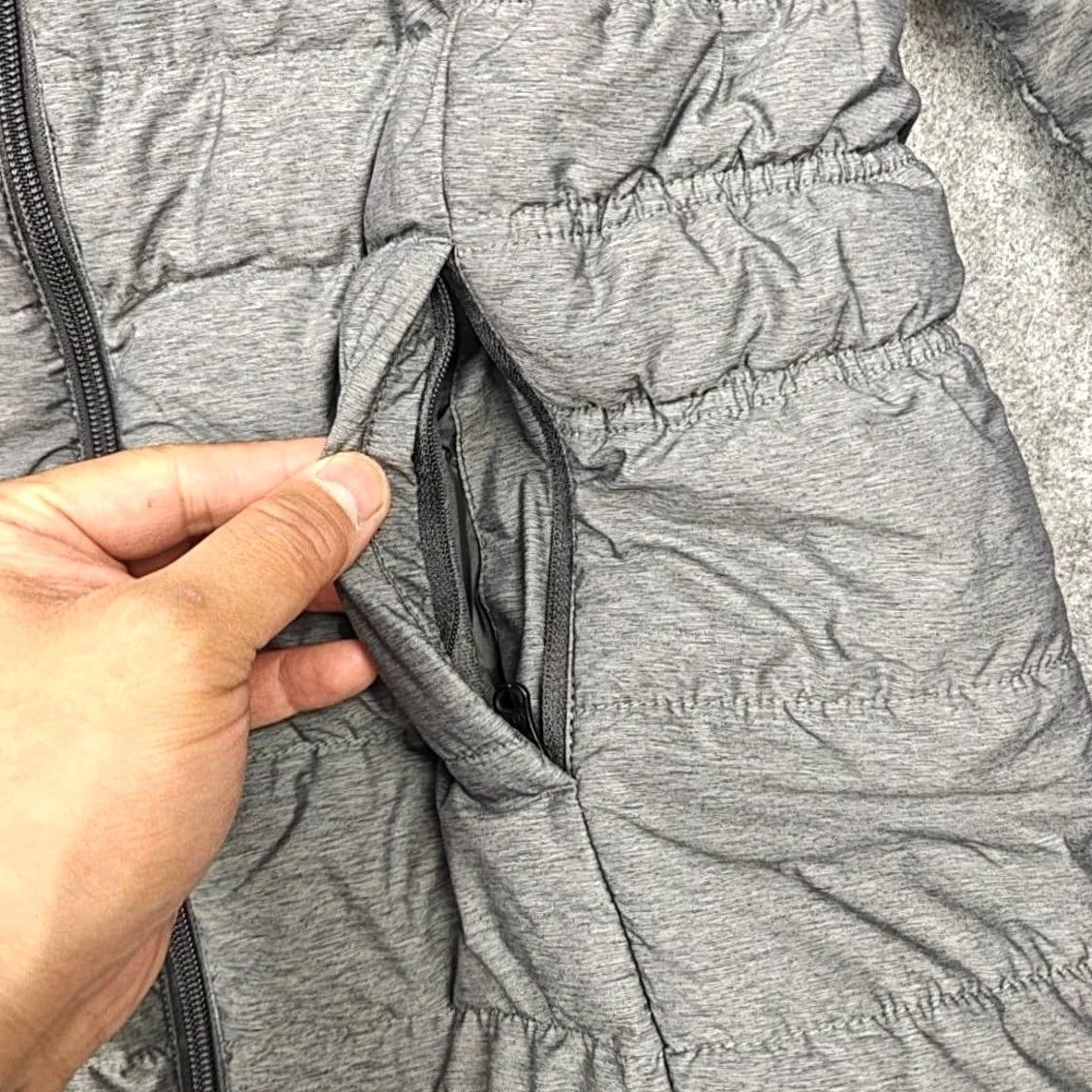 The North Face The North Face Jacket Womens Small Gray Down Puffer Hooded 550 Fill Full Zip Size S / US 4 / IT 40 - 3 Thumbnail