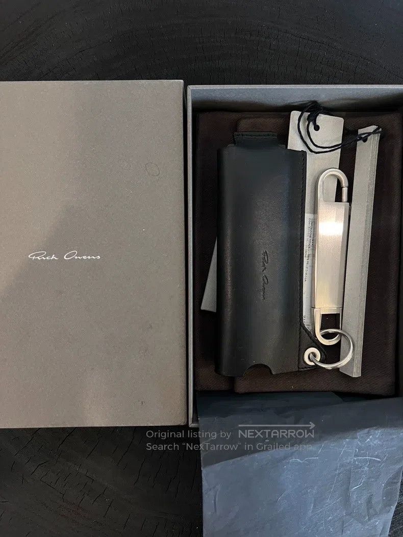 Rick Owens Rick Owens Cowhide lock buckle large lighter case keychain Size ONE SIZE - 1 Thumbnail