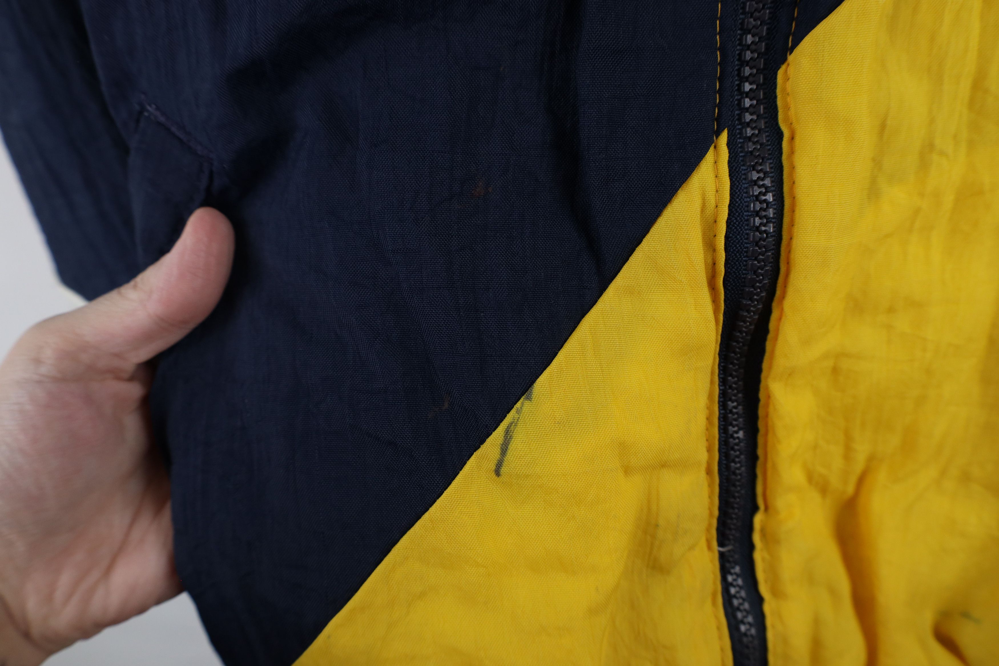 Vintage Vintage 90s University of Michigan Full Zip Puffer Jacket Size US XL / EU 56 / 4 - 5 Thumbnail