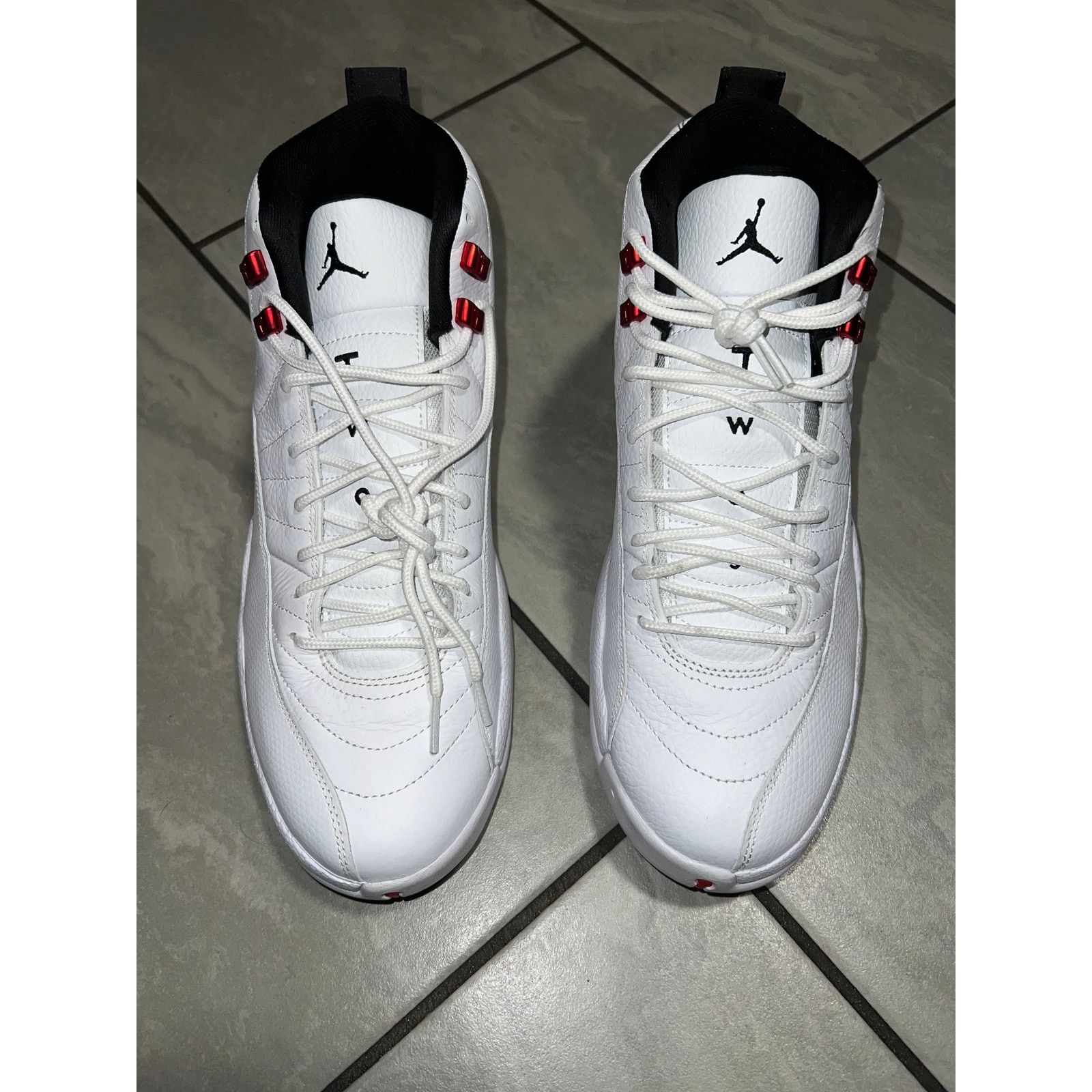 Nike Jordan 12 Retro Twist Size 11.5M Used Size US 11.5 / EU 44-45 - 2 Thumbnail