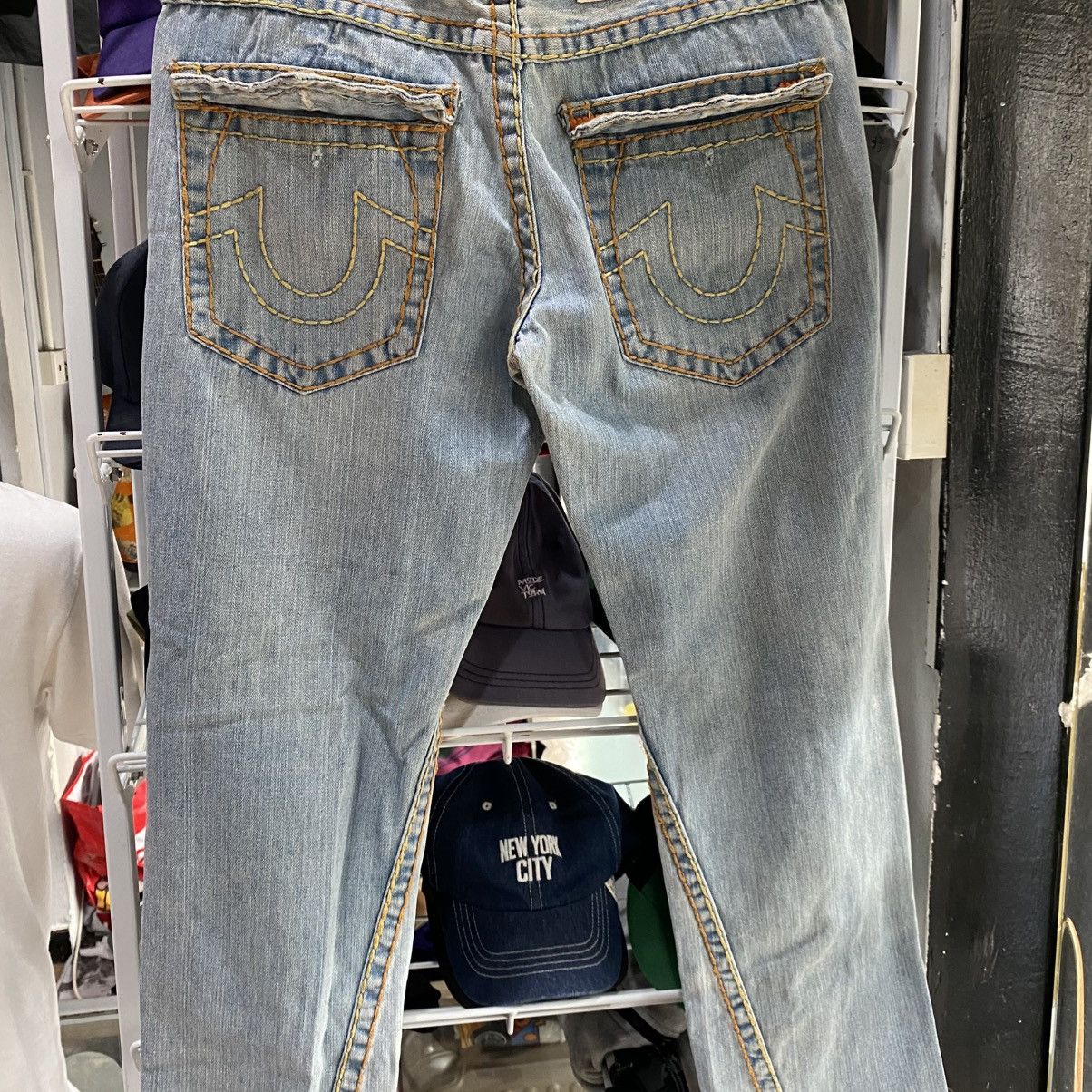 True Religion 2000s True Religion Joey Super T Bold Stitch Flared Jeans Size US 34 / EU 50 - 4 Thumbnail