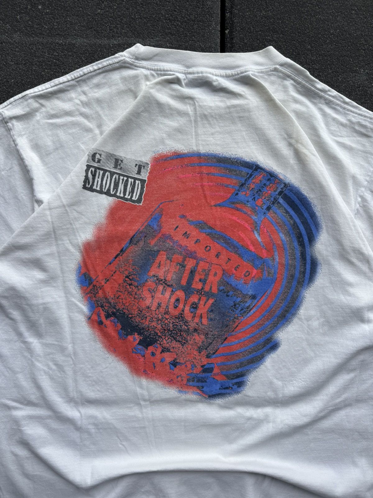 Fruit Of The Loom CRAZY VINTAGE AFTERSHOCK GRAPHIC TEE Size US XL / EU 56 / 4 - 4 Thumbnail