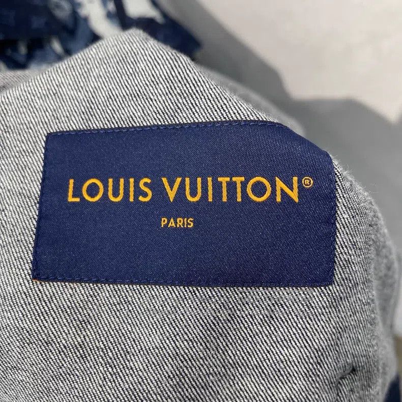 Louis Vuitton Louis Vuitton Floral logo print denim jacket Size US L / EU 52-54 / 3 - 3 Thumbnail
