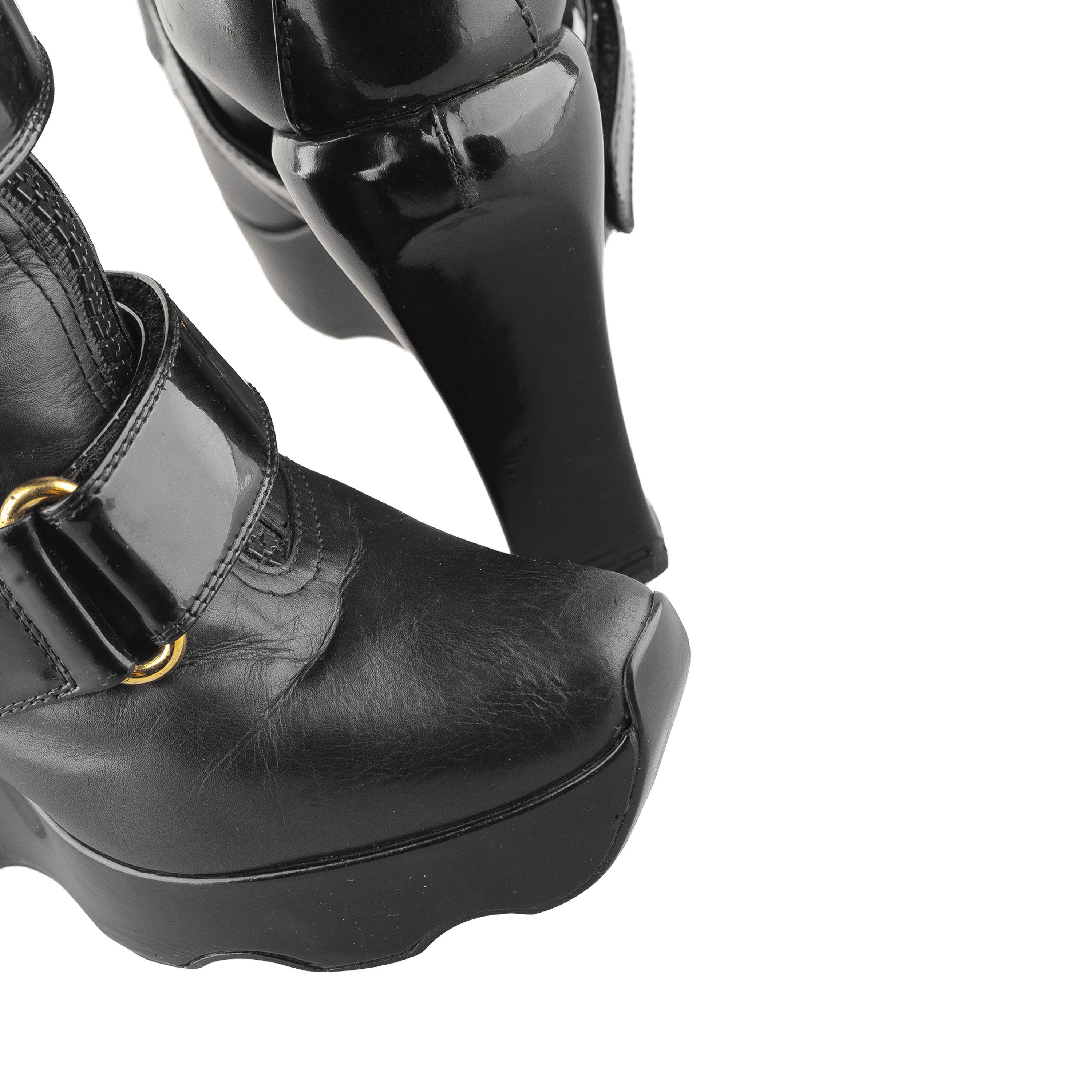 Louis Vuitton Louis Vuitton 2006 Ready-to-Wear Black Leather Wedge Boots Size US 6 / IT 36 - 16 Thumbnail