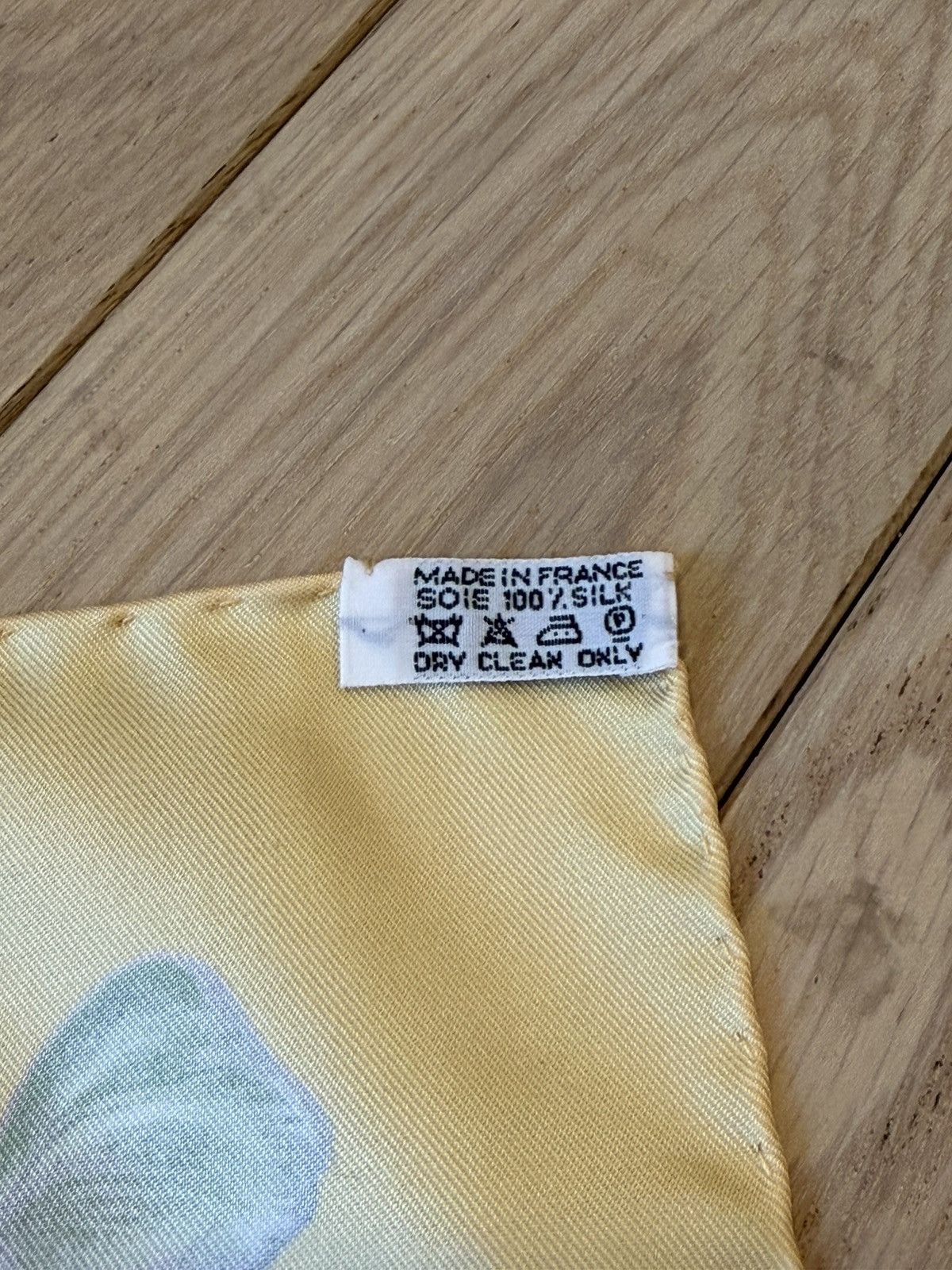 Hermes VINTAGE HERMÈS “LA DANSE” 100% SILK SCARF Size ONE SIZE - 9 Thumbnail