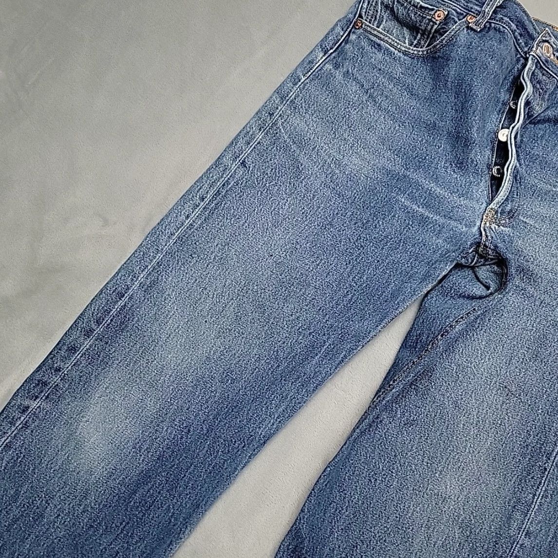Denime VINTAGE Levis Jeans 501 Mens 34 Regular Blue Denim Straight Leg Button Fly Pants 90s USA Classic Mens Size US 34 / EU 50 - 5 Thumbnail