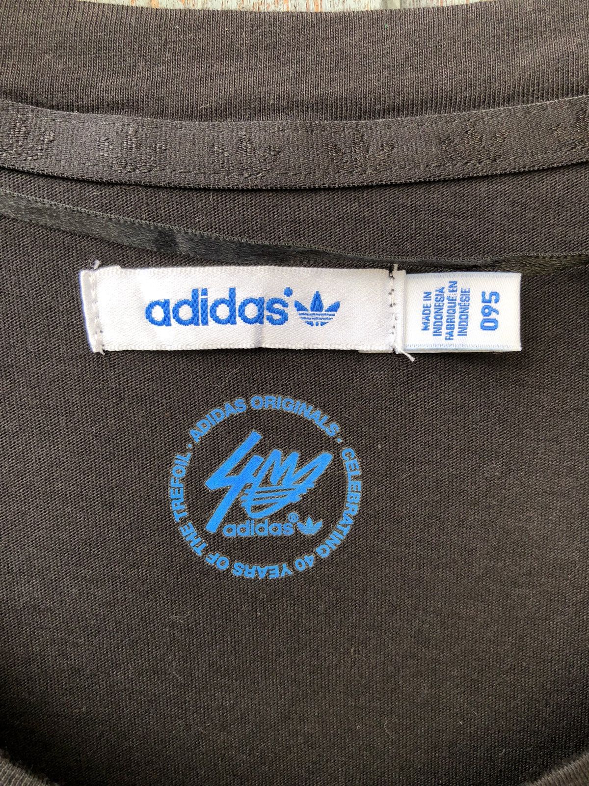 Adidas Adidas Celebrating 40 Years Of The Trefoil Dress Tshirt Size M / US 6-8 / IT 42-44 - 12 Thumbnail
