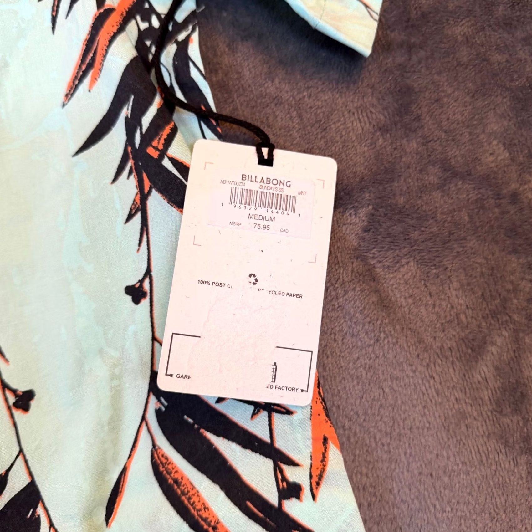 Billabong VINTAGE? No - (not vintage) Shirt Billabong Sundays SS Button Up Mens M Mint Green Floral Stretch NWT Size US M / EU 48-50 / 2 - 5 Thumbnail