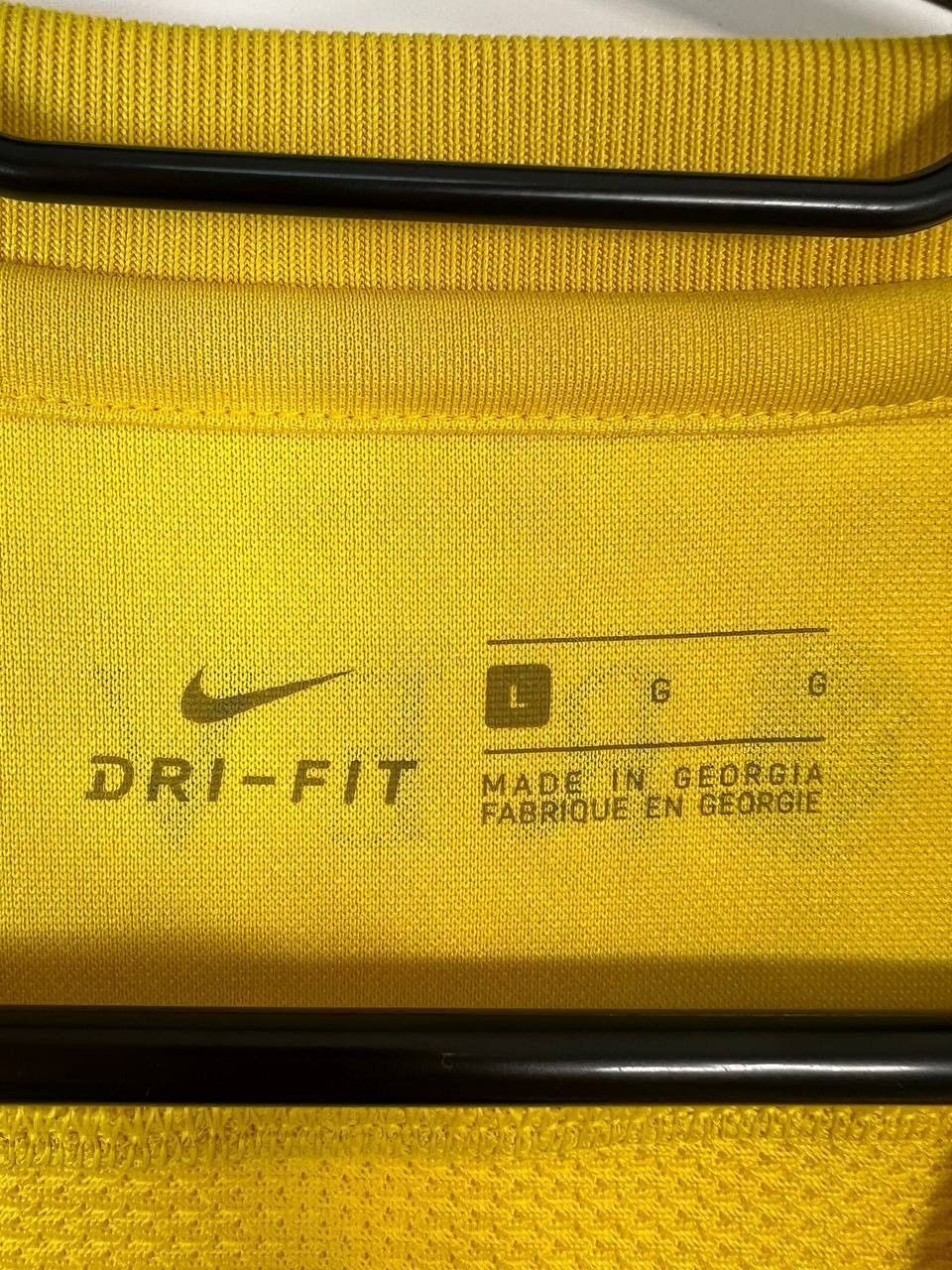 Nike BSC YOUNG BOYS 2020 SWISS CHAMPIONS SHIRT NIKE Sz L Size US L / EU 52-54 / 3 - 2 Thumbnail