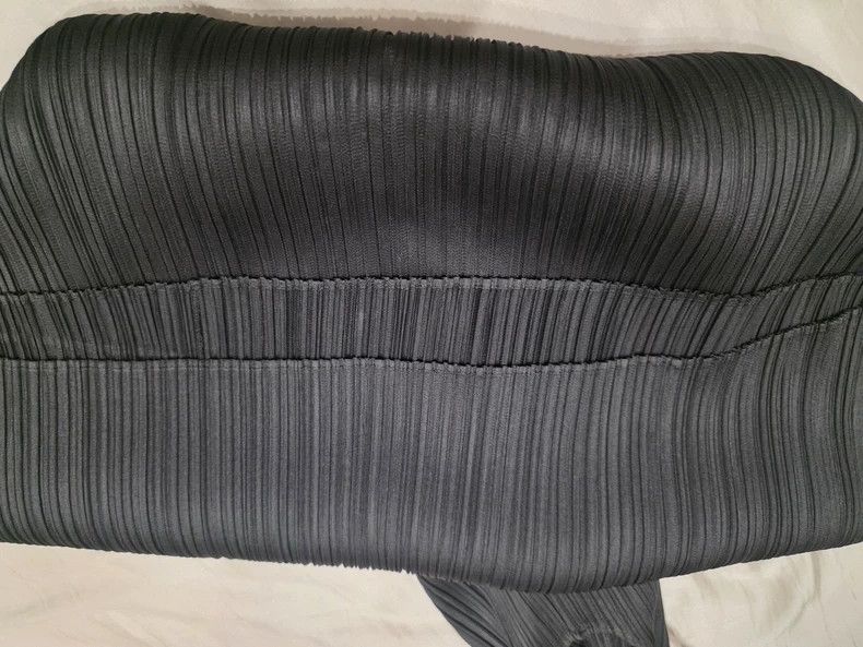 Issey Miyake Issey Miyake size:2 Black pleated dress Size XS / US 0-2 / IT 36-38 - 4 Thumbnail