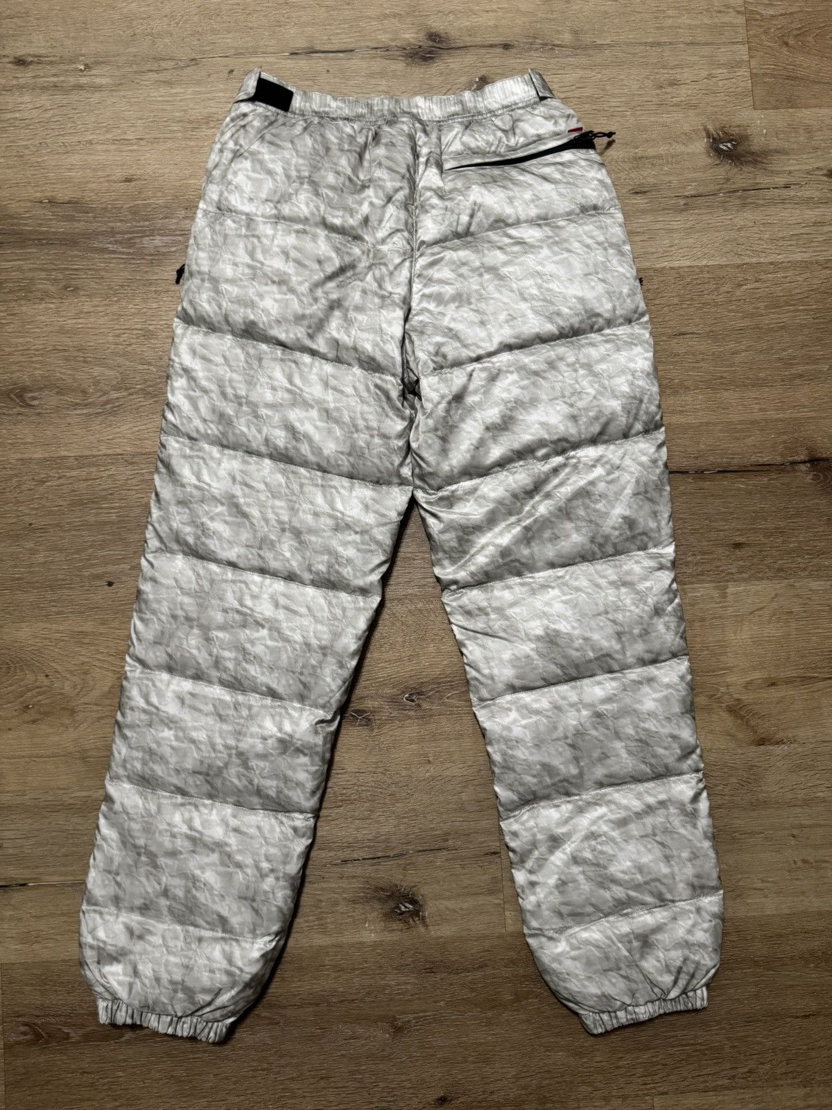Supreme × The North Face Supreme The North Face Paper Print