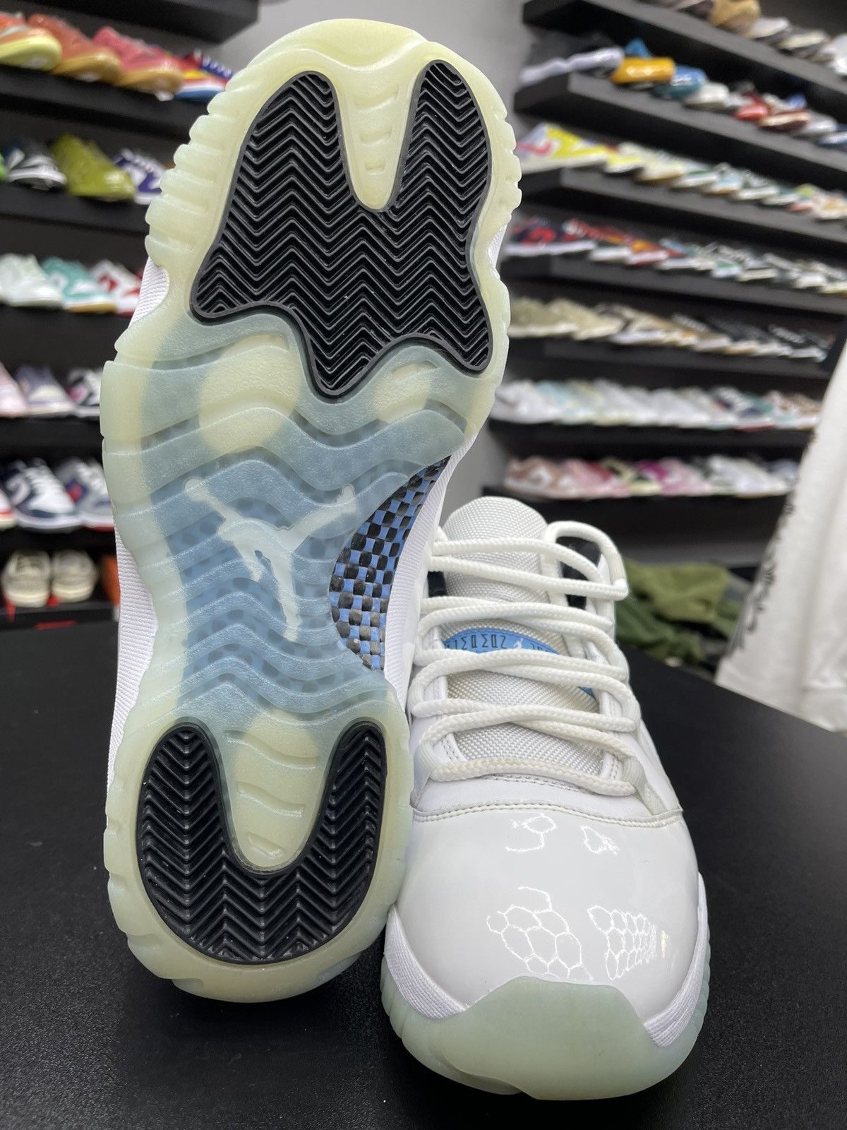 Jordan Brand Size 10.5 - Jordan 11 Retro Low Legend Blue Size US 10.5 / EU 43-44 - 9 Thumbnail