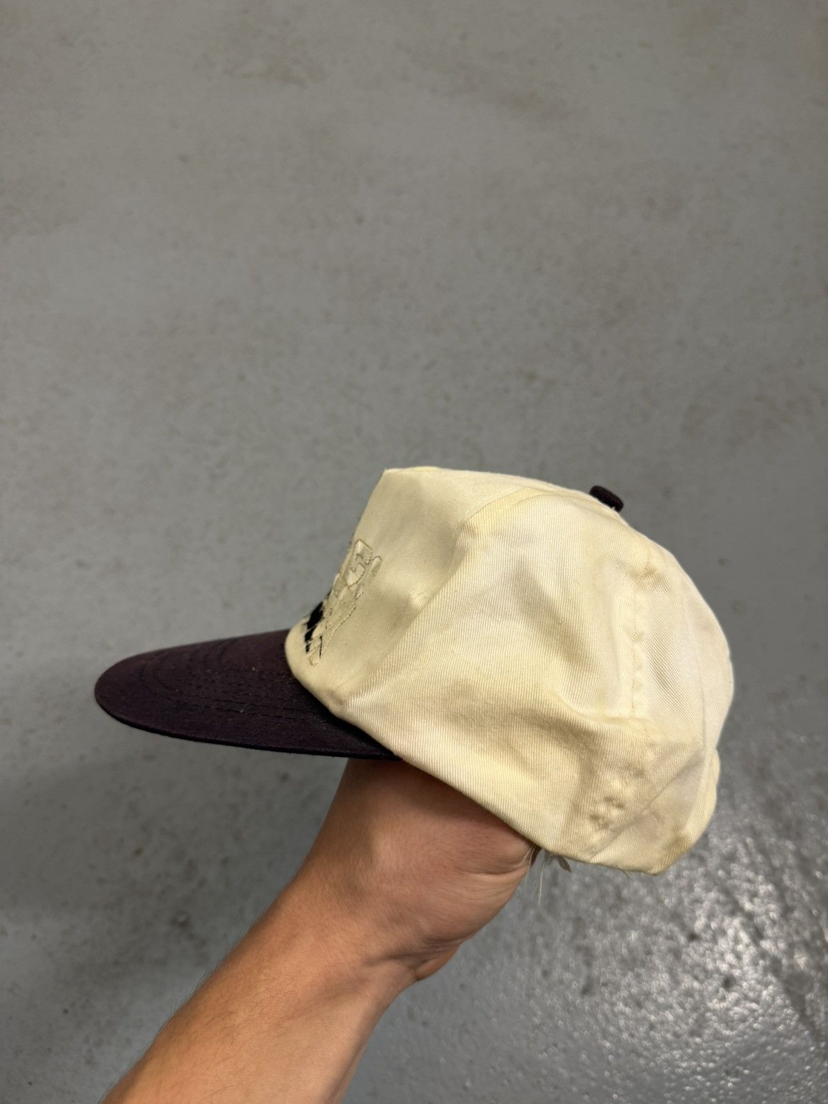NHL Vintage 90s Chicago White Sox NHL Cap Size ONE SIZE - 2 Thumbnail