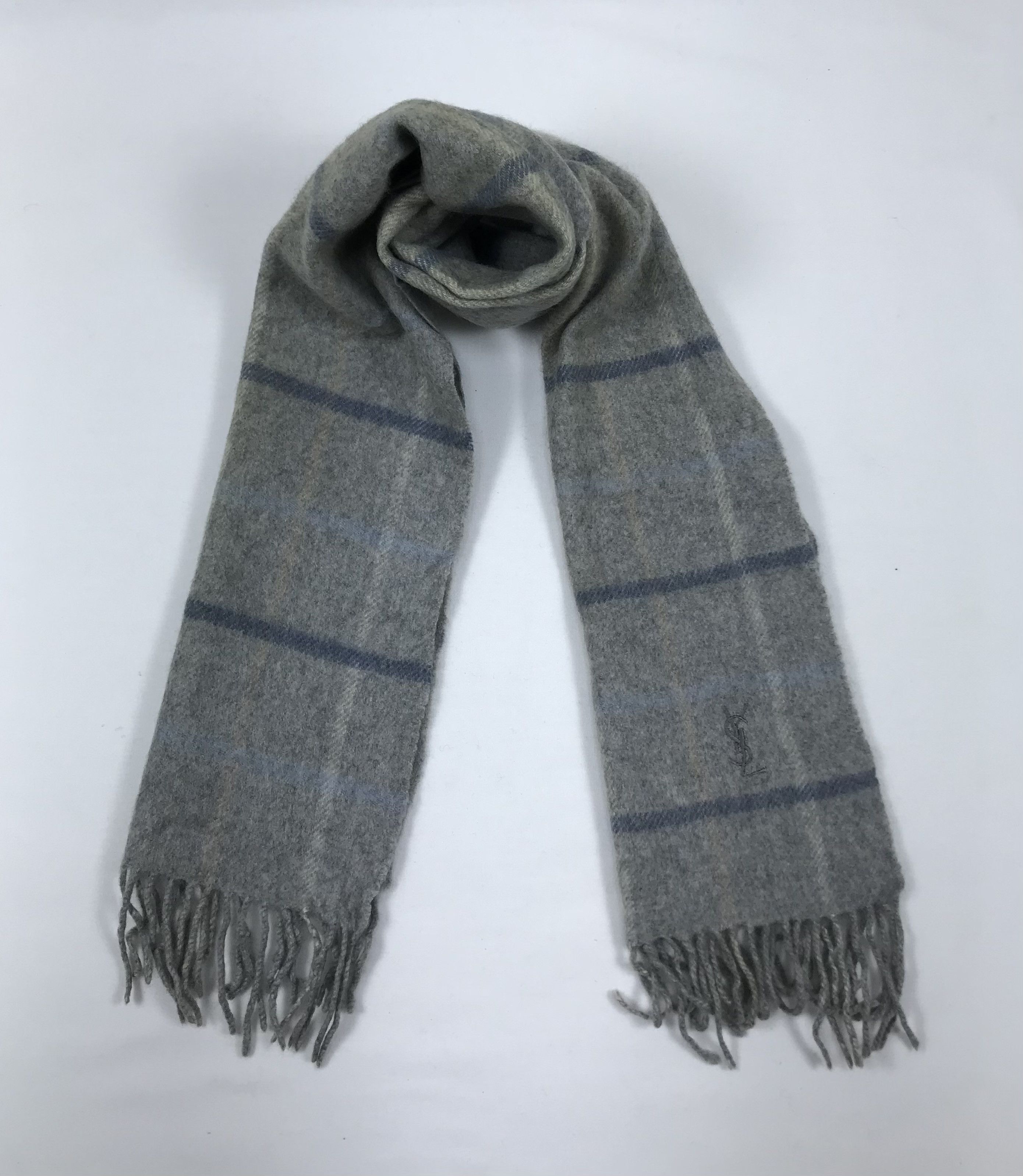 Designer Vintage Designer Luxury Scarf / Muffler / Wool Size ONE SIZE - 4 Thumbnail
