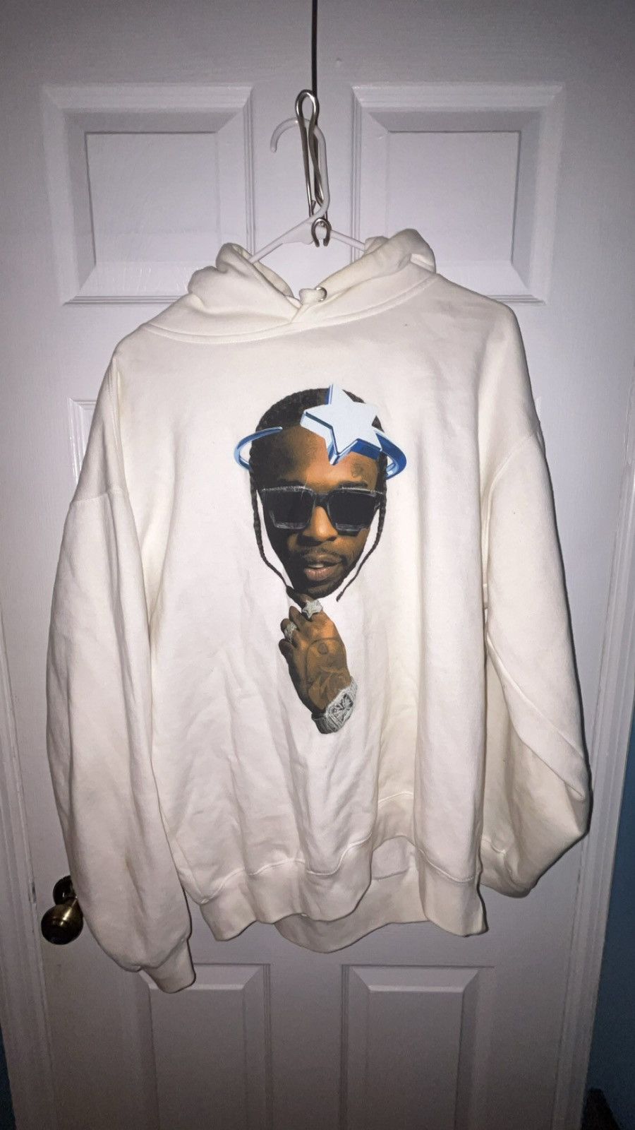 Pop Smoke x Vlone Halo スウェット パーカー ホワイト Pop Smoke X Vlone Halo T-shirt-buy from Hypeneedz