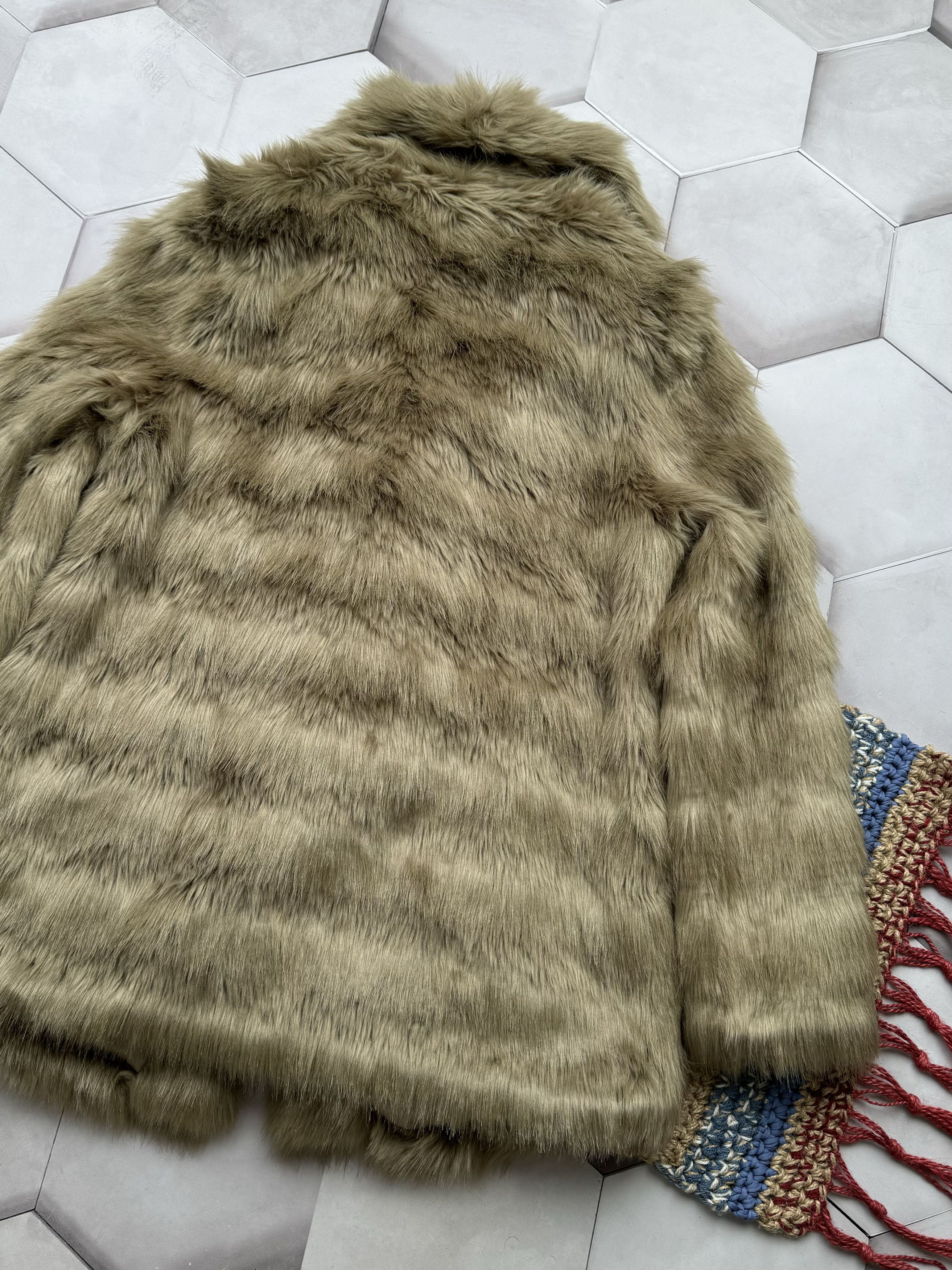 Japanese Brand Vintage Faux Fur Coat (E4) Size M / US 6-8 / IT 42-44 - 8 Thumbnail
