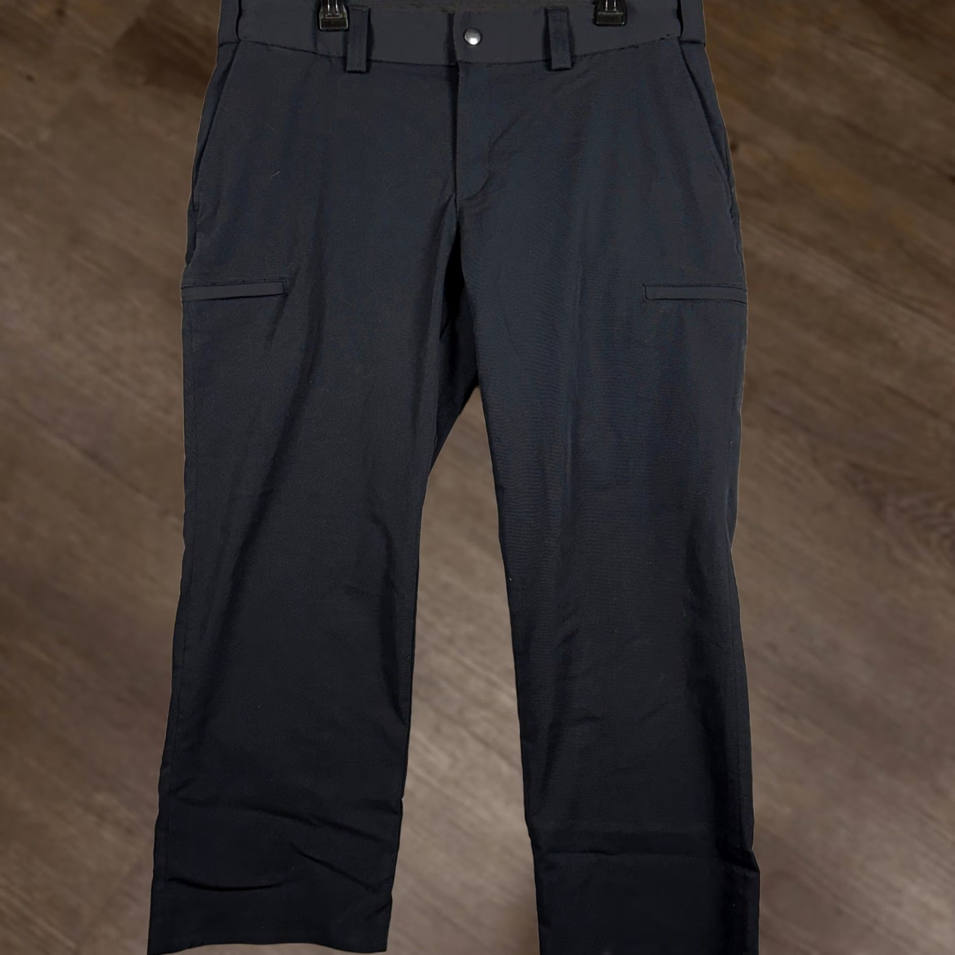 Vintage 5.11 Tactical Pants Womens Dark Navy Cargo Utility Straight Military Workwear 14 Size 36" / US 14 / IT 50 - 1 Thumbnail