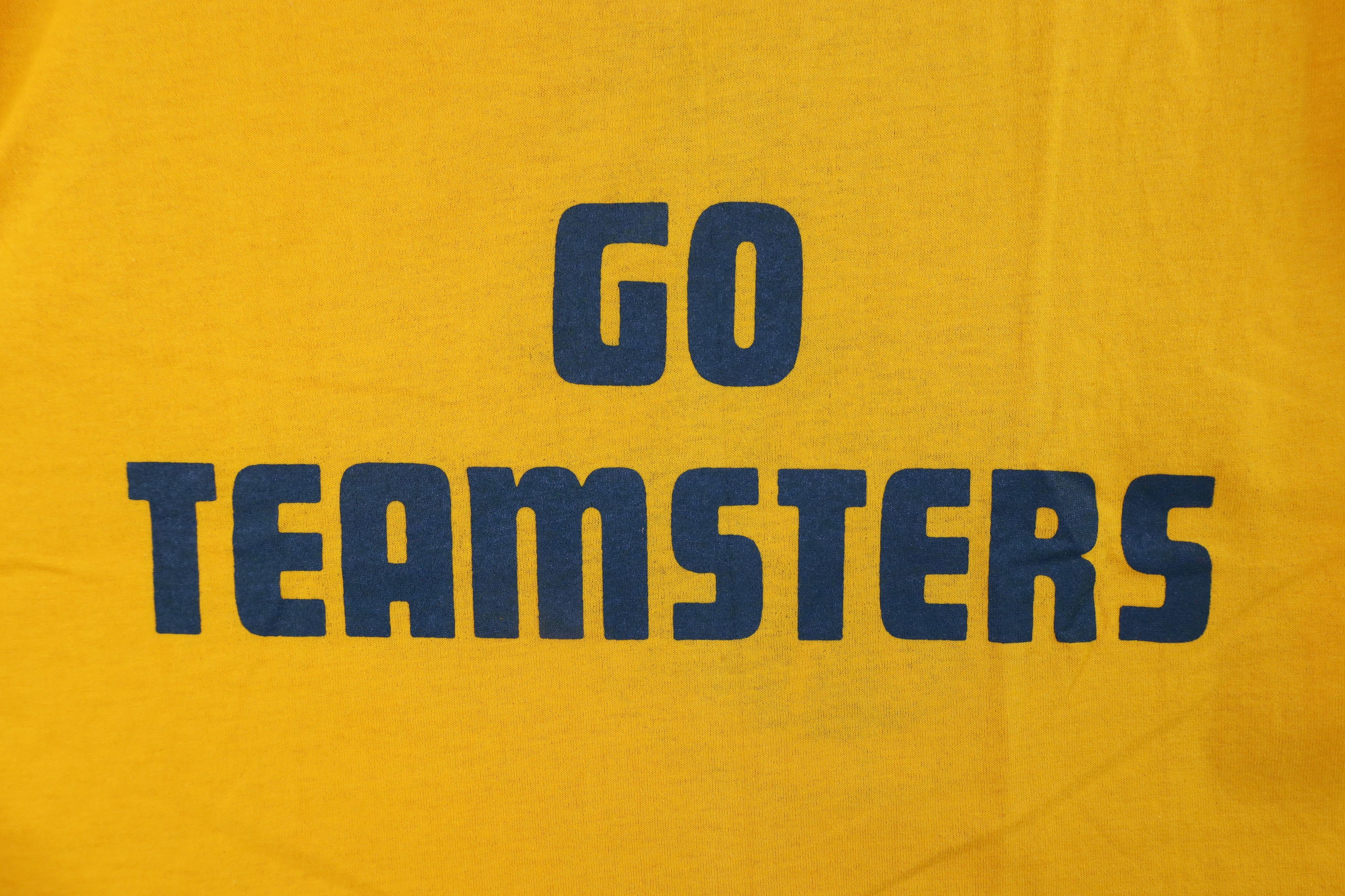Vintage Vintage 70s Teamsters Union T. C. W. & H. Of A. T-Shirt USA Size US XL / EU 56 / 4 - 4 Thumbnail