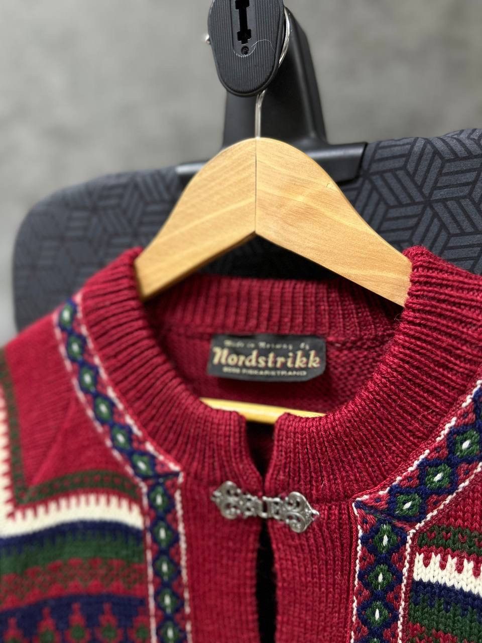 Highland × Vintage Vintage Nordstrikk Wool Red Knit Highland Sweater Size US L / EU 52-54 / 3 - 10 Thumbnail