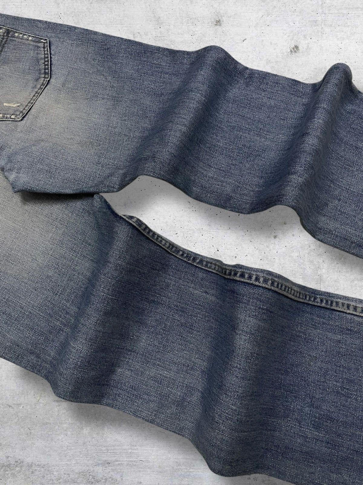 Armani Exchange VINTAGE OG ARMANI EXCHANGE 90S DESIGNER MUDWASH STYLE DENIM Size US 30 / EU 46 - 13 Thumbnail