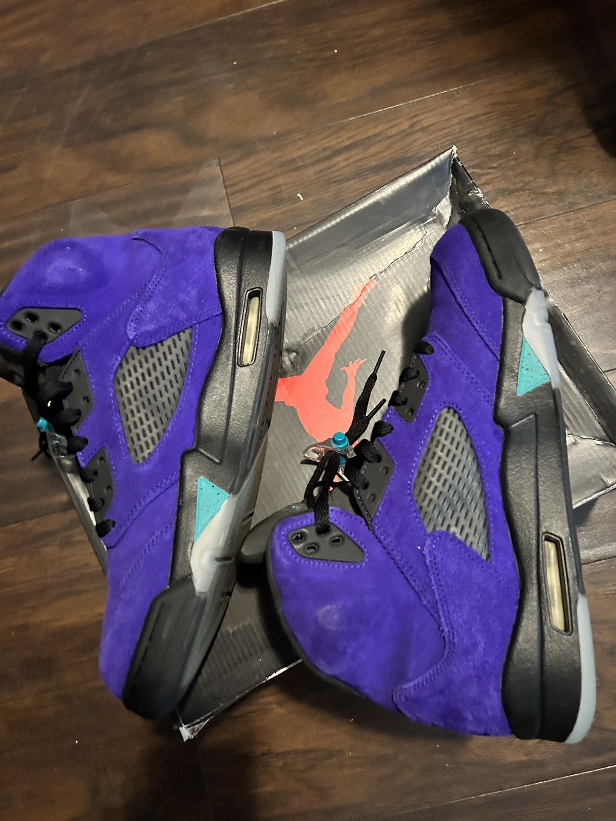 Jordan Brand Air Jordan 5 Retro Alternate Grape Size US 11 / EU 44 - 5 Thumbnail
