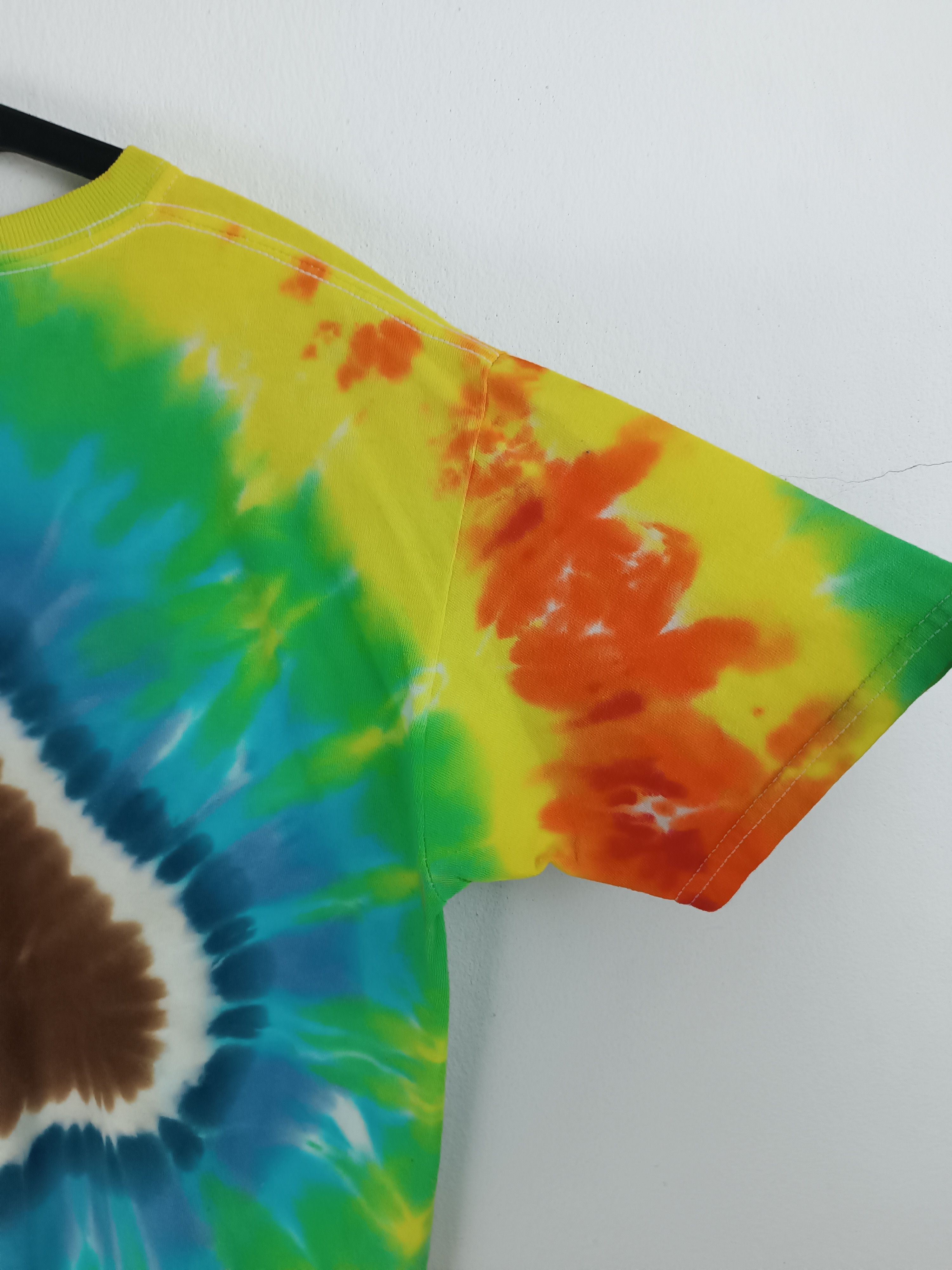 Chocolate VINTAGE HERSHEY'S KISSES TIE DYE TEE CHOCOLATE CUTE RARE Size US S / EU 44-46 / 1 - 11 Thumbnail