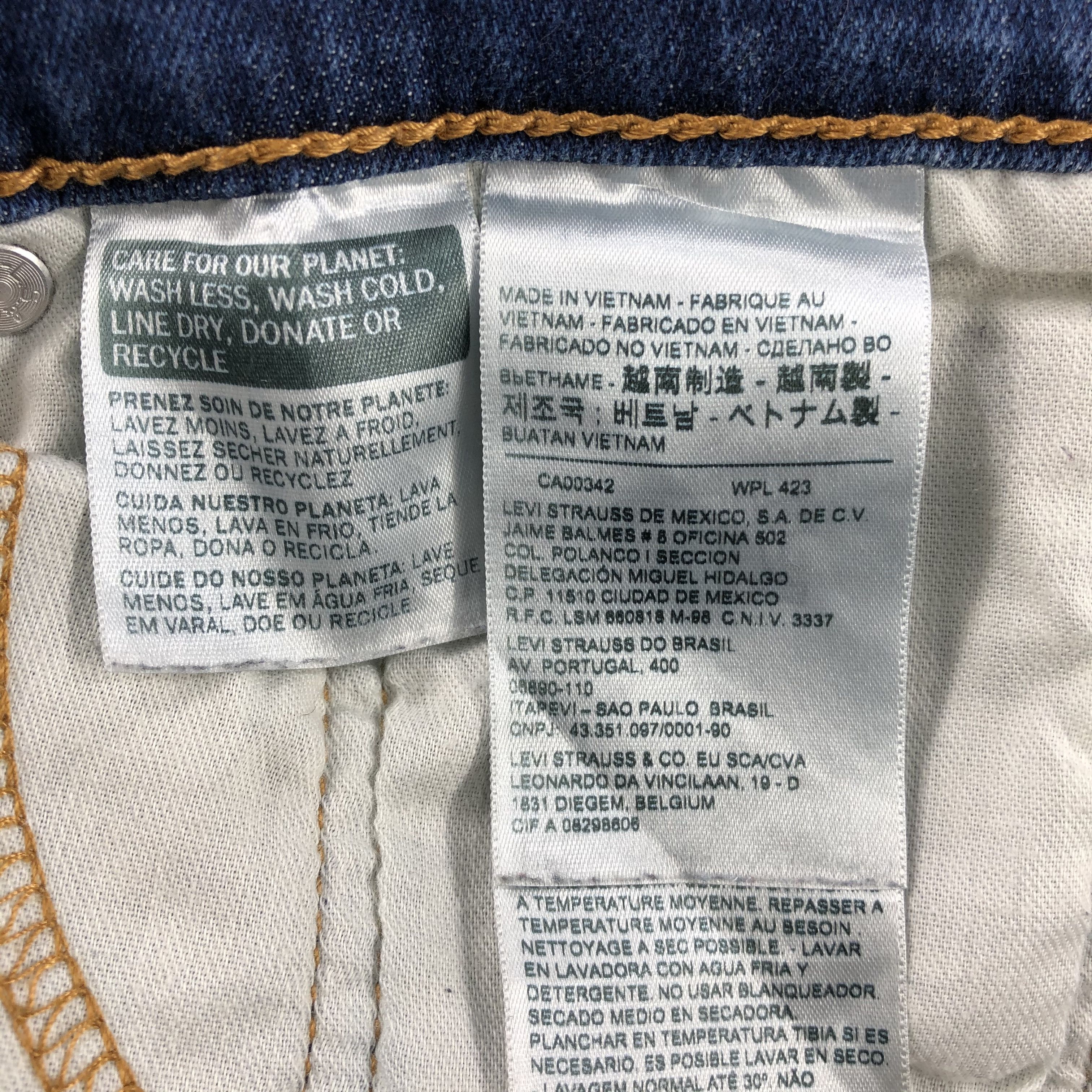 Levi's Vintage Blue Wash Levis 511 Jeans-J2154 Size US 33 - 9 Thumbnail