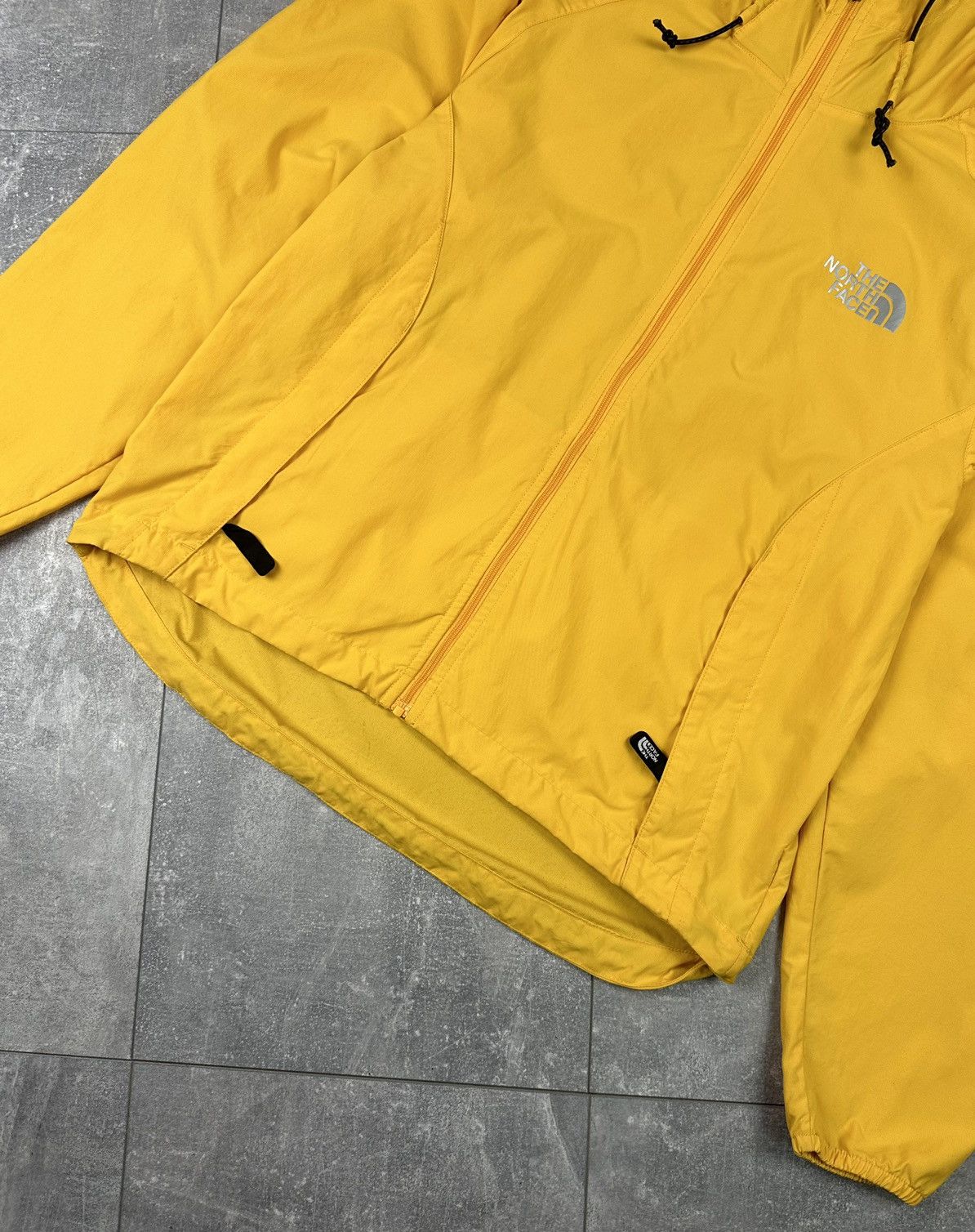 The North Face Mens The North Face Outdoor Yellow Light Jacket Size US XS / EU 42 / 0 - 2 Thumbnail