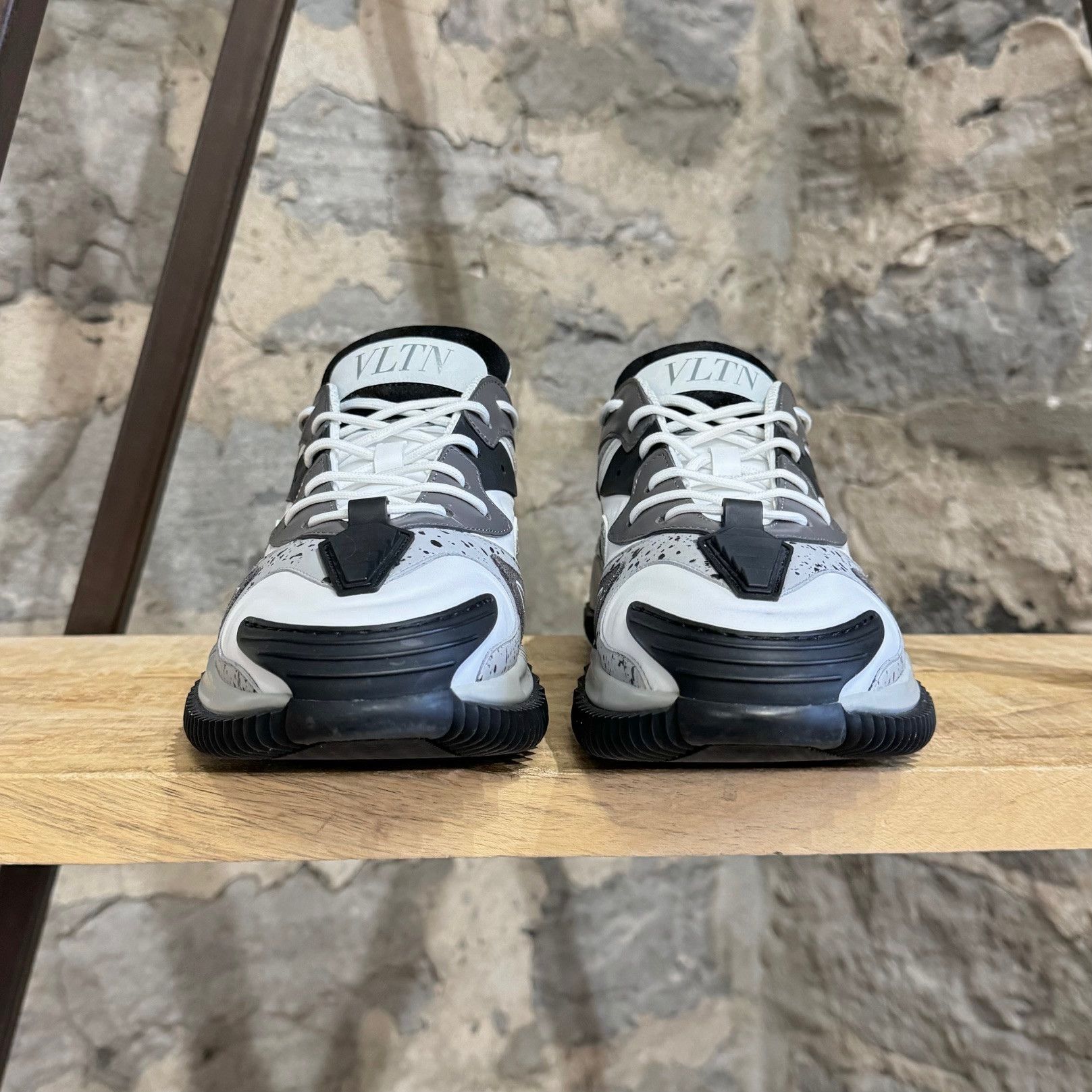 Valentino Valentino VLTN Wade Runner Black White Grey Sneakers Size US 7 / EU 40 - 3 Thumbnail