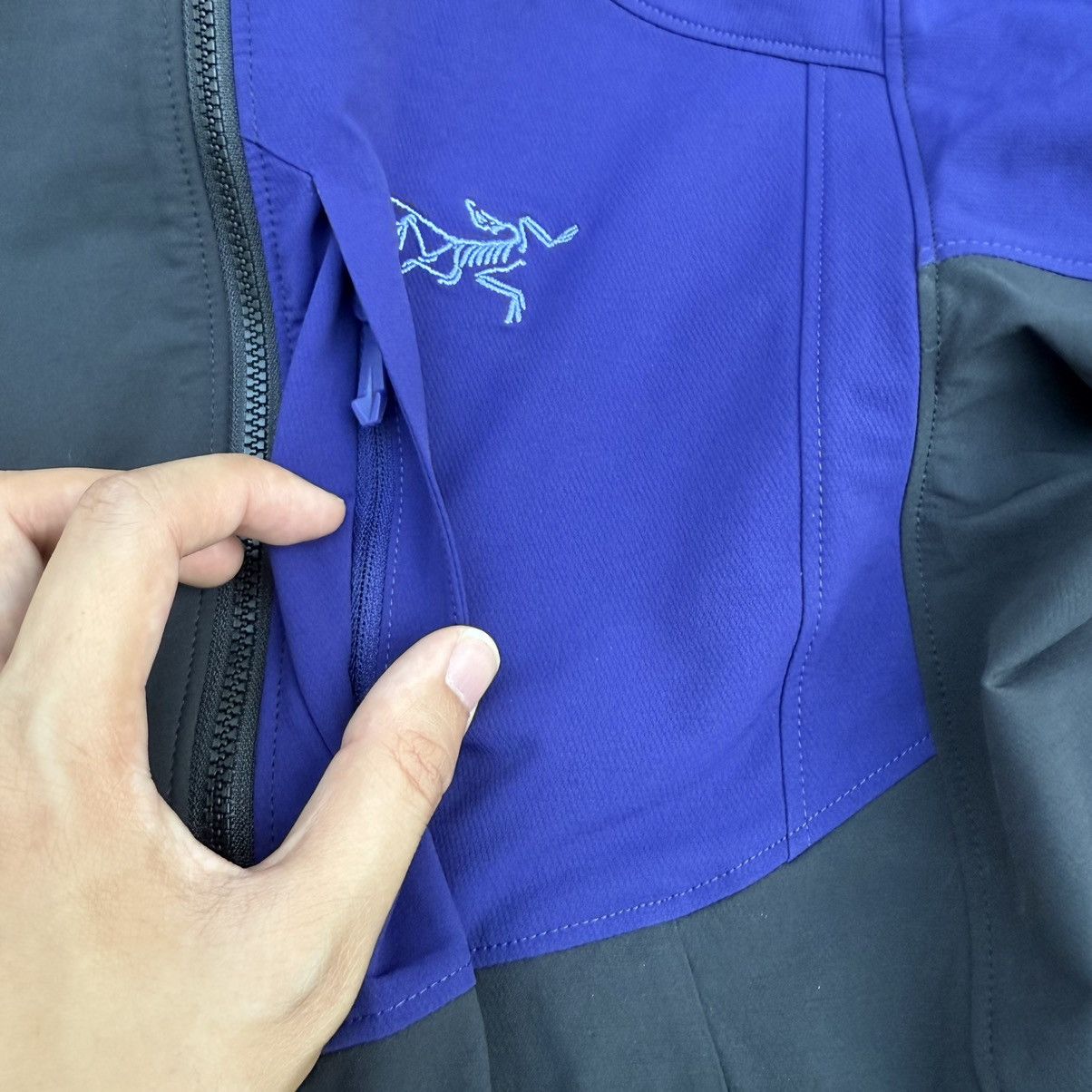 Arc'teryx Arc’teryx Gamma Jacket Women's Size XS Purple Black Size XS / US 0-2 / IT 36-38 - 5 Thumbnail