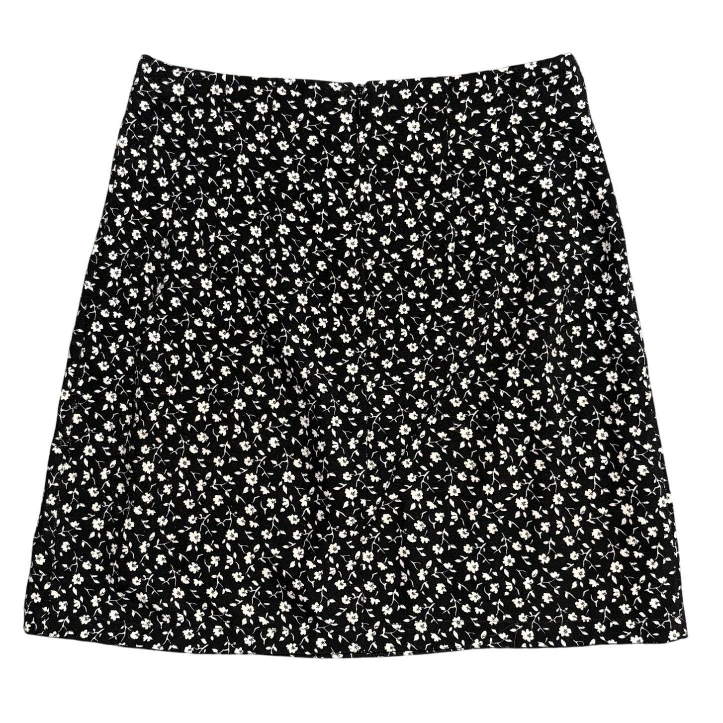 Brandy Melville Brandy Melville Floral Mini "Cara" Skirt Black One Size Size 25" / US 0 / IT 36 - 2 Thumbnail
