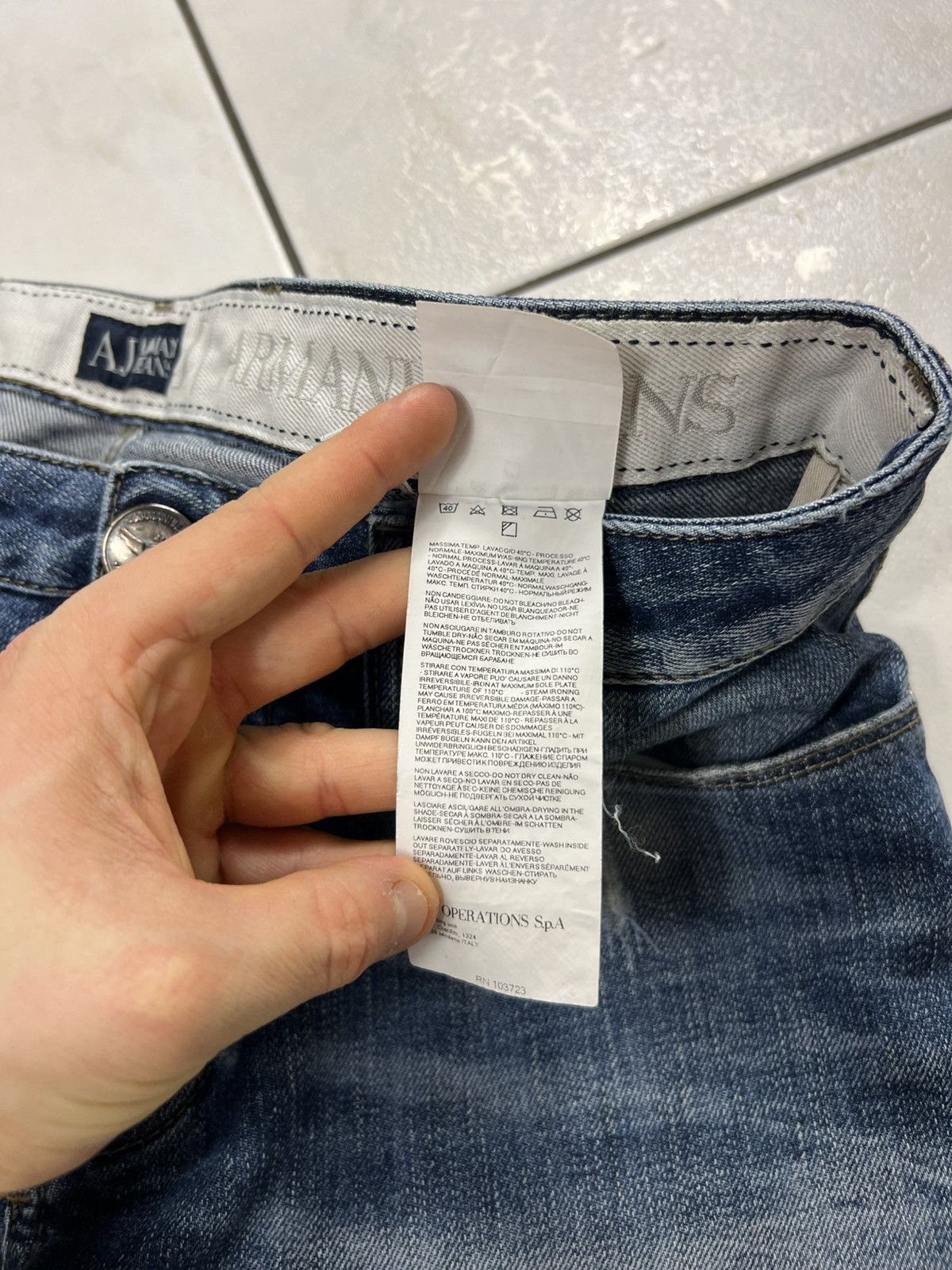 Giorgio Armani Vintage Giorgio Armani jeans distressed denim washed pants Size US 32 / EU 48 - 20 Thumbnail