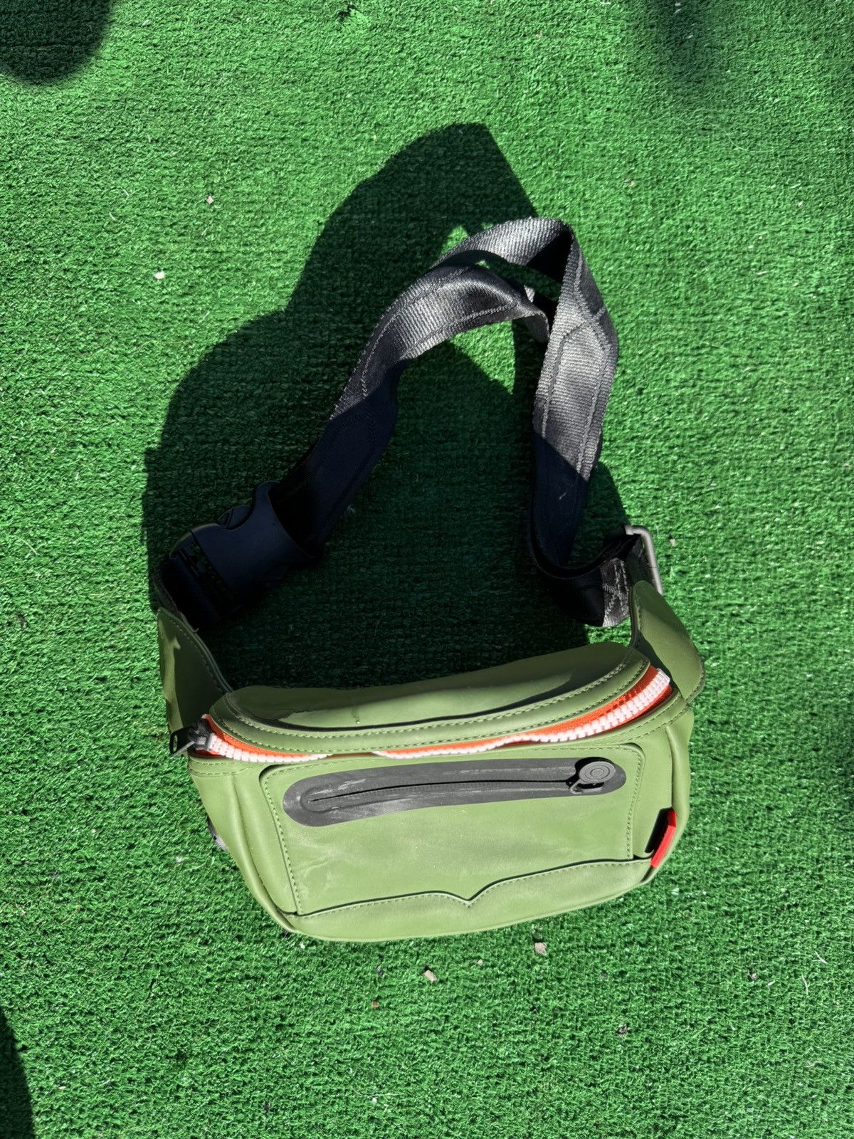Hunter Hunter Green Waist Bag w/ Orange Accents Size ONE SIZE - 1 Thumbnail