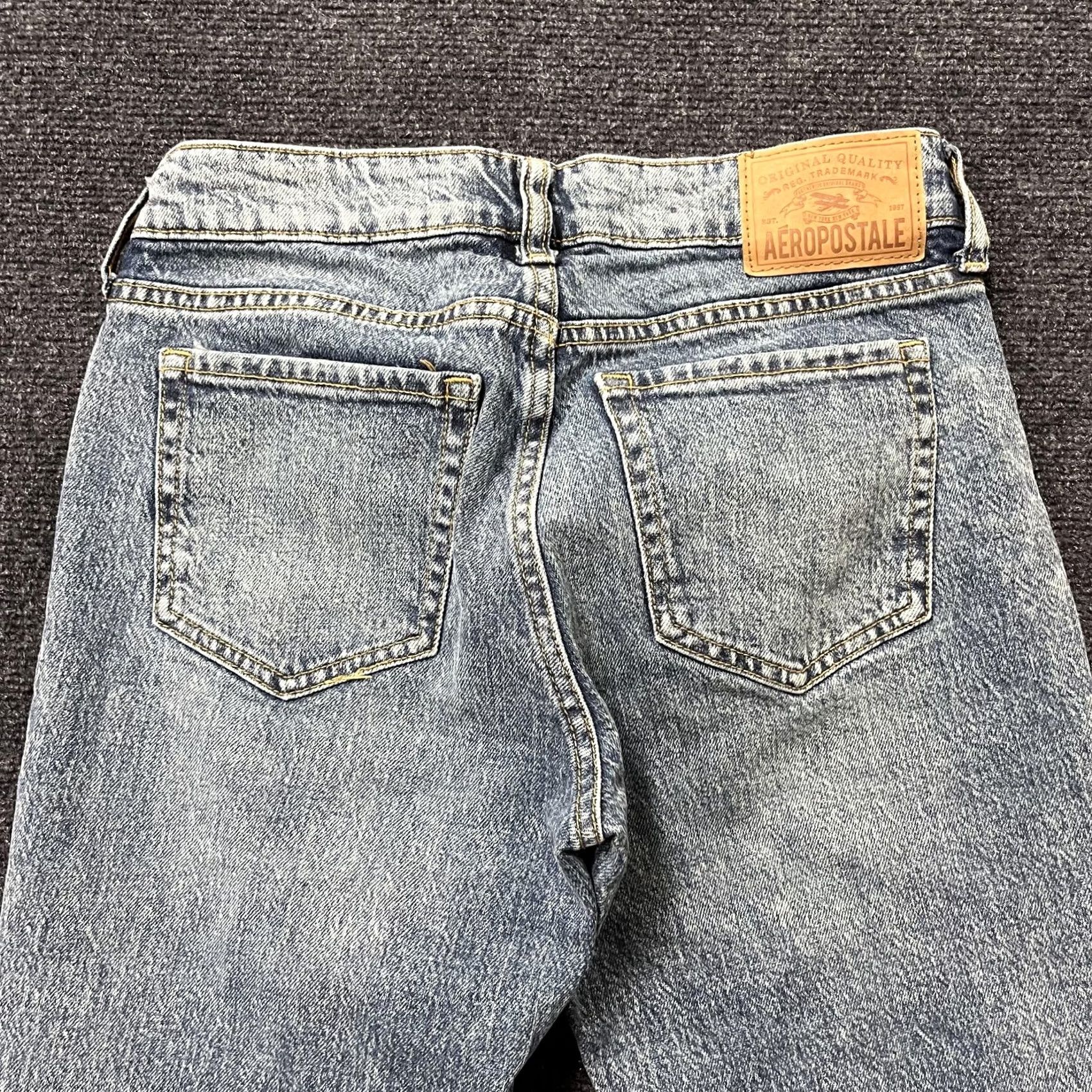 Vintage Aéropostale Jeans Mid Rise Ankle Straight Womens 0 Medium Blue Stretch Denim Jeans Women Regular Fit Pocket Zip Closure Size 25" / US 0 / IT 36 - 6 Thumbnail