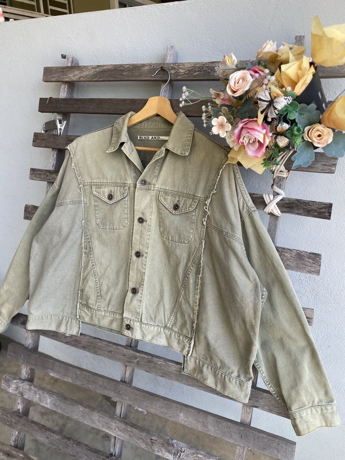 Japanese Brand Niko and…Distressed trucker jacket look like margiela design Size US XL / EU 56 / 4 - 3 Thumbnail
