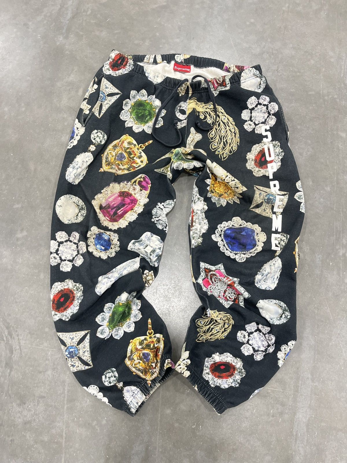 💎Supreme Jewel Sweatpants FW18