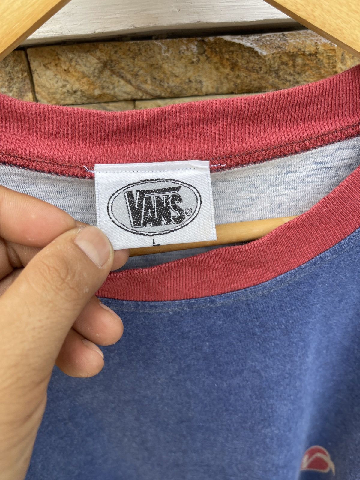 Vans × Vintage Last Drop🔥Rare🔥Vtg90s VANS Off The Wall Native Overprint Tee Size US L / EU 52-54 / 3 - 8 Thumbnail
