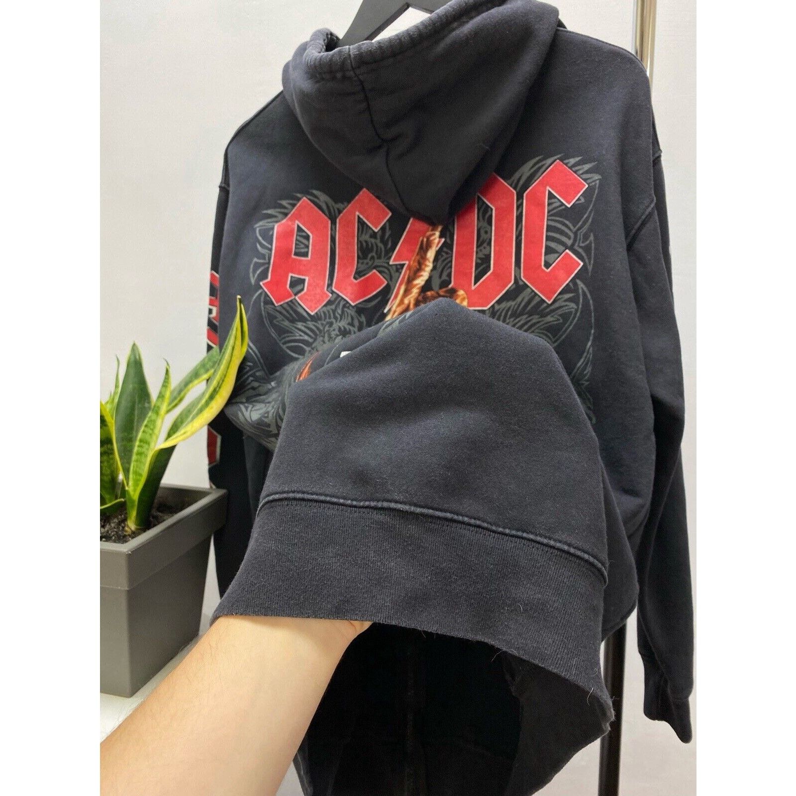 AC/DC × Vintage AC/DC Black Ice 2000s Zip Up Hoodie Promo Album Faded XL Size US XL / EU 56 / 4 - 23 Thumbnail