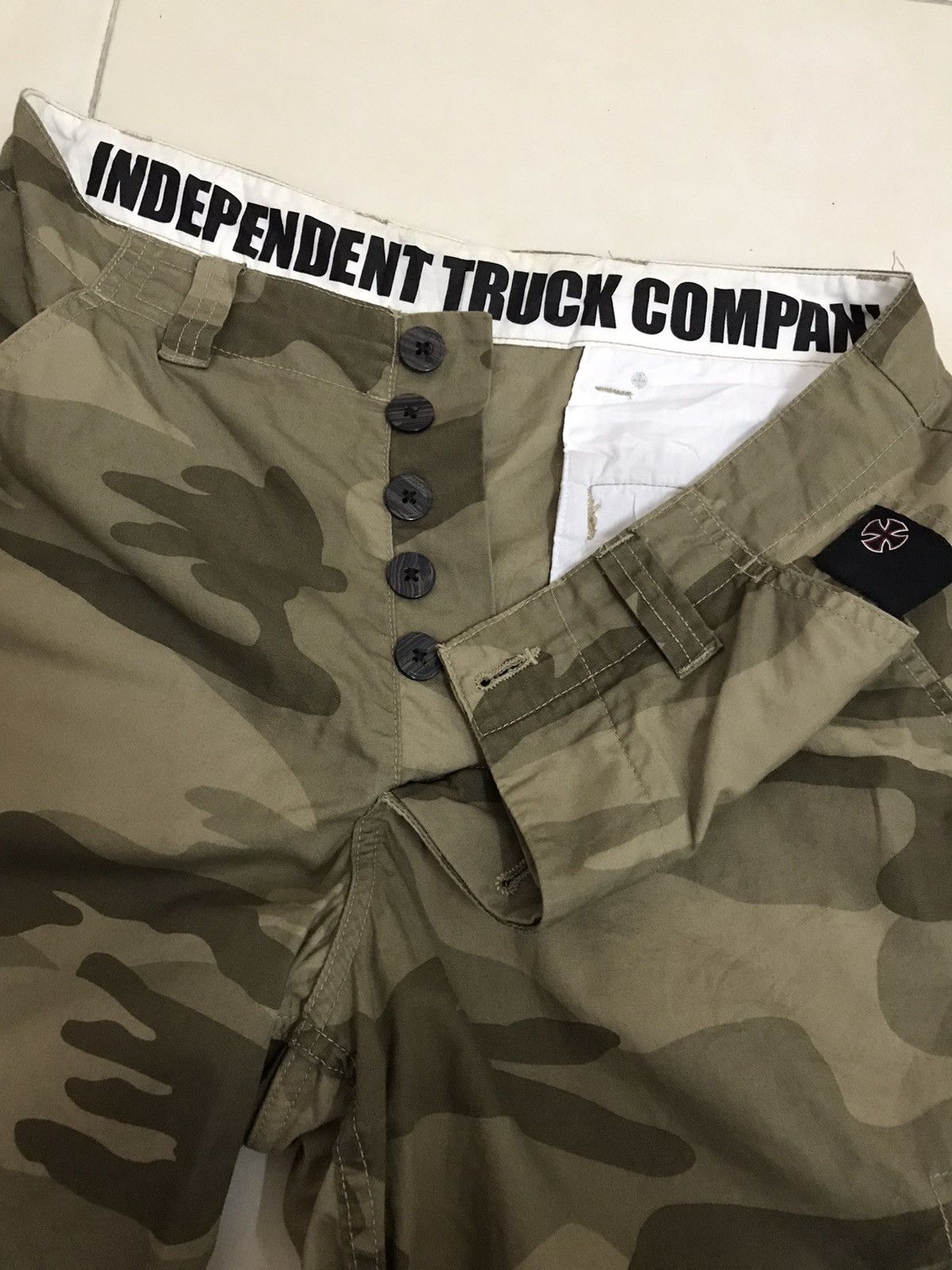 Independent Truck Co. Independent Truck.co Camo Cargo Short Pants Size US 32 / EU 48 - 6 Thumbnail