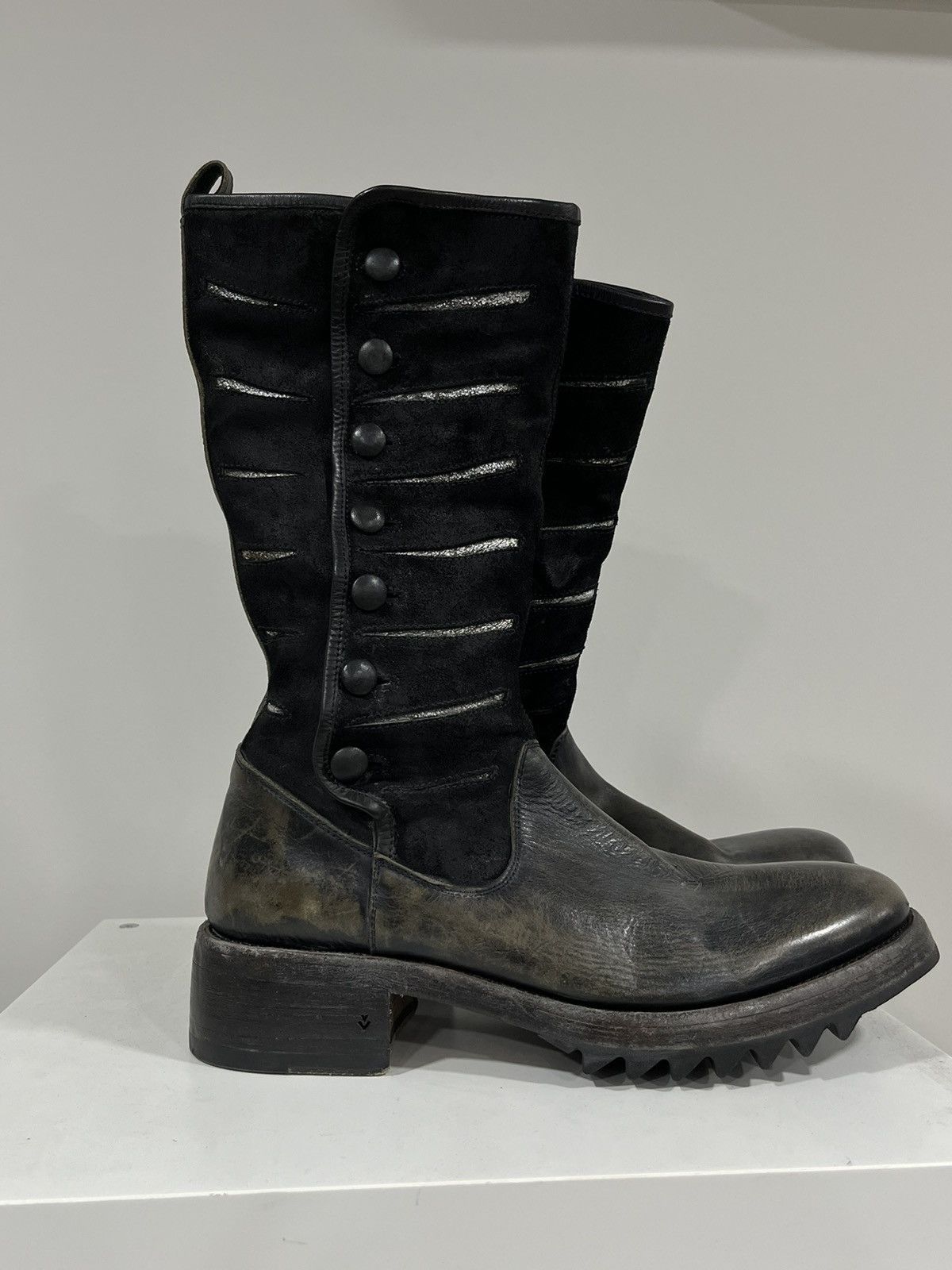 John Varvatos Thayer Tall Button Boot. Size 8.5 EU 41.5 Size US 8.5 / EU 41-42 - 6 Thumbnail